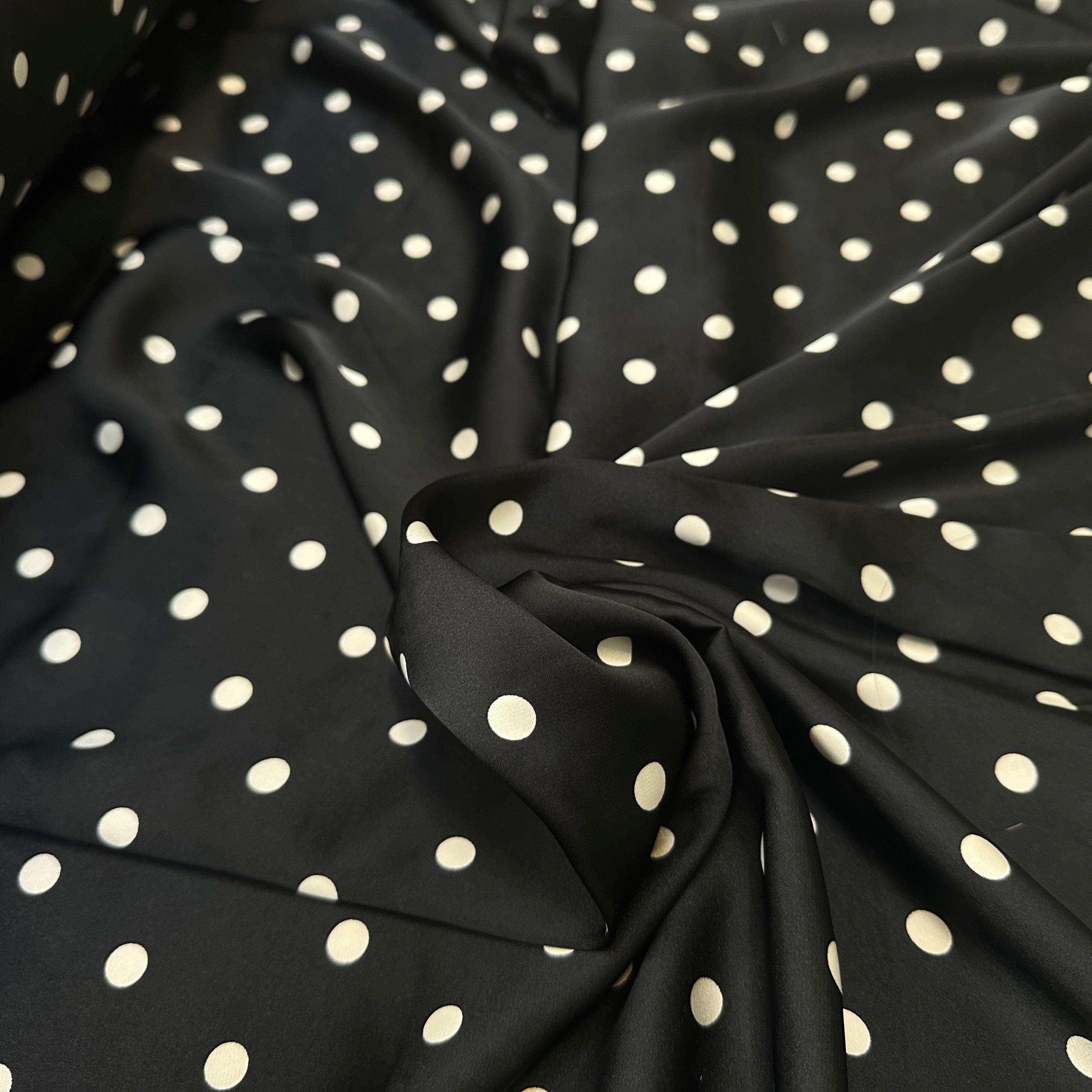SATIN CHIC POIS BLANC FOND NOIR - My Little Coupon