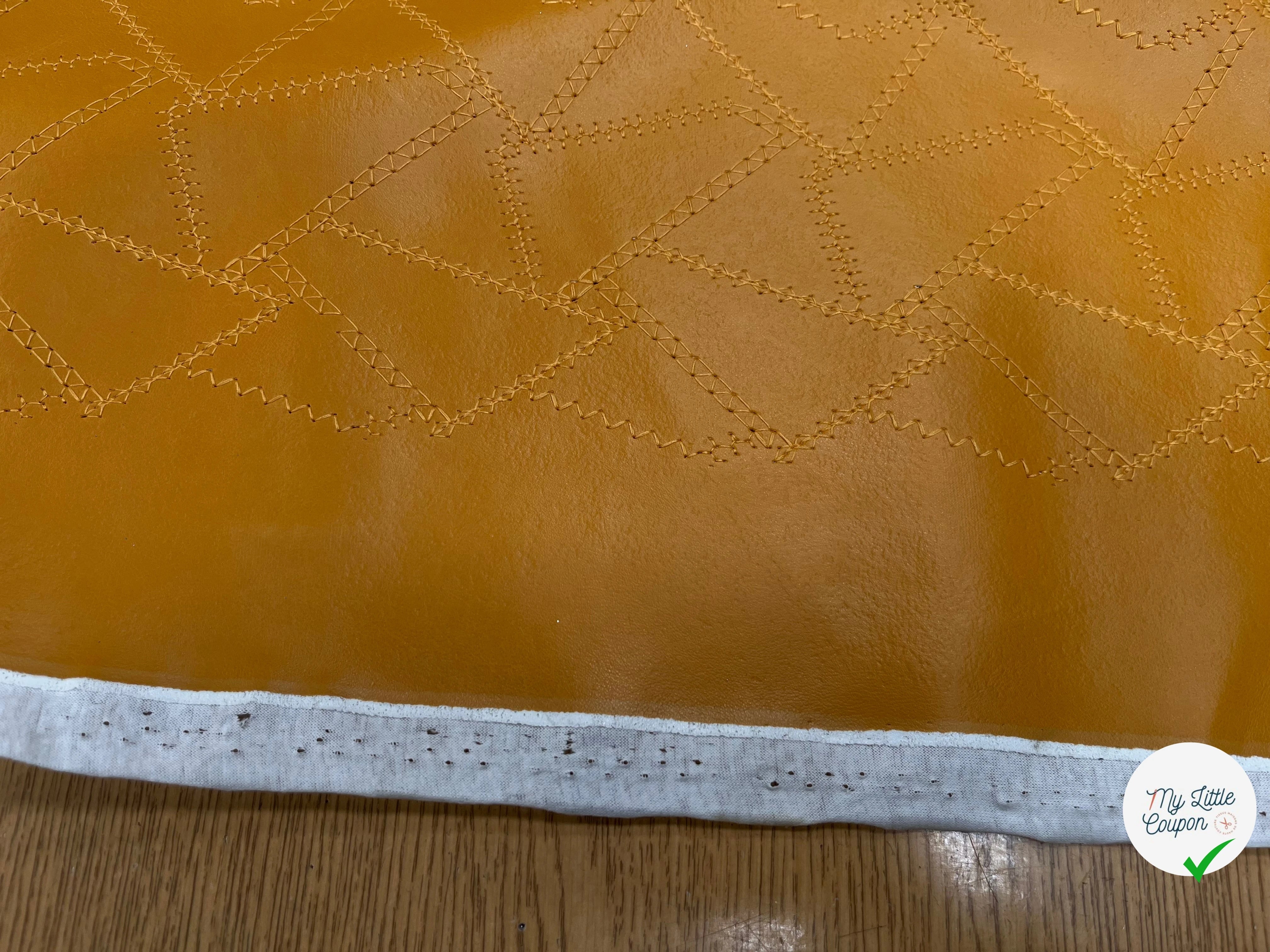 SATIN CUIR JAUNE MOUTARDE MOTIF GÉOMETRIQUE AVEC FIL - My Little Coupon