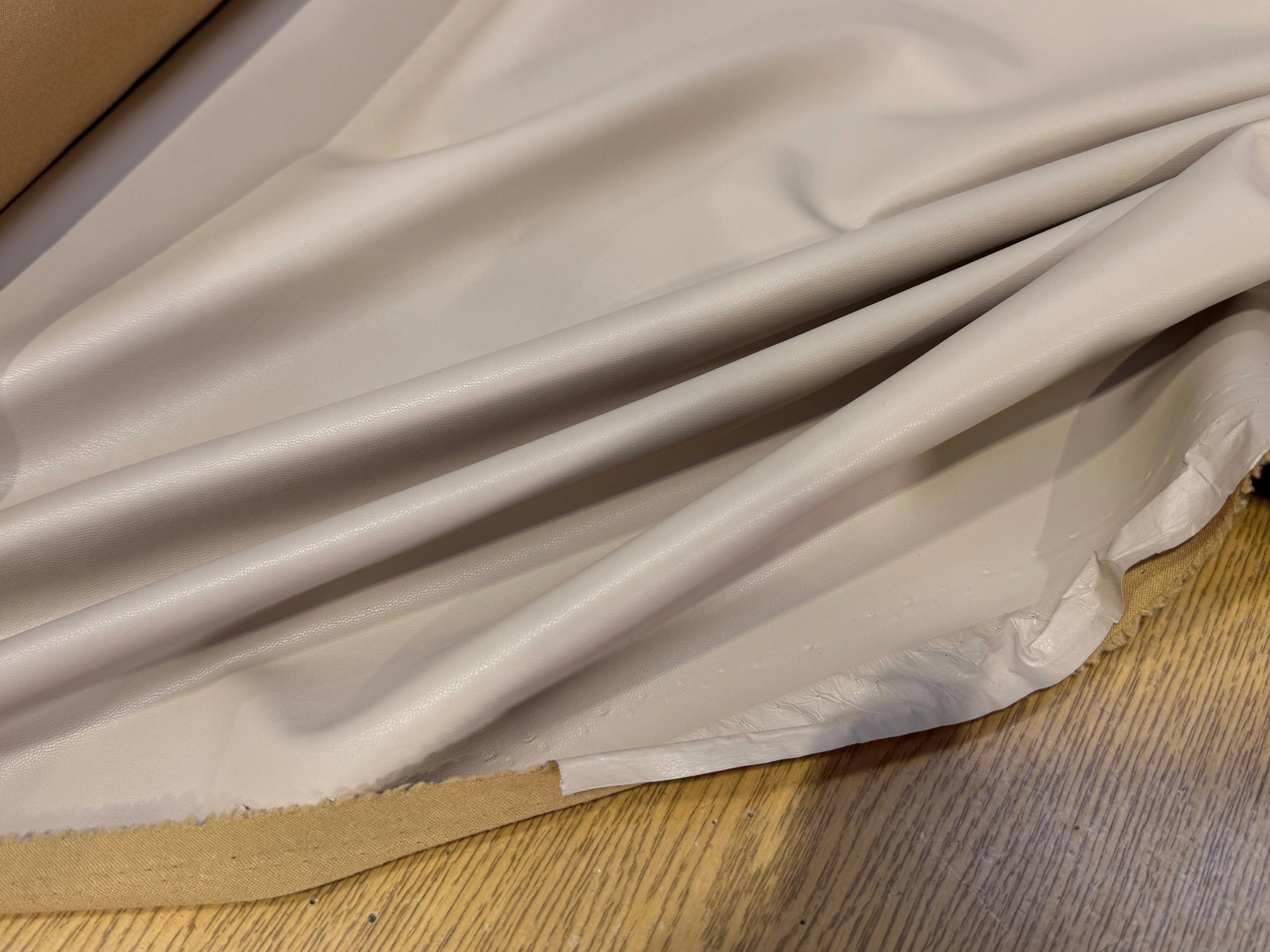 SATIN CUIR STRETCH CAFÉ AU LAIT QUALITÉ COUTURE - My Little Coupon