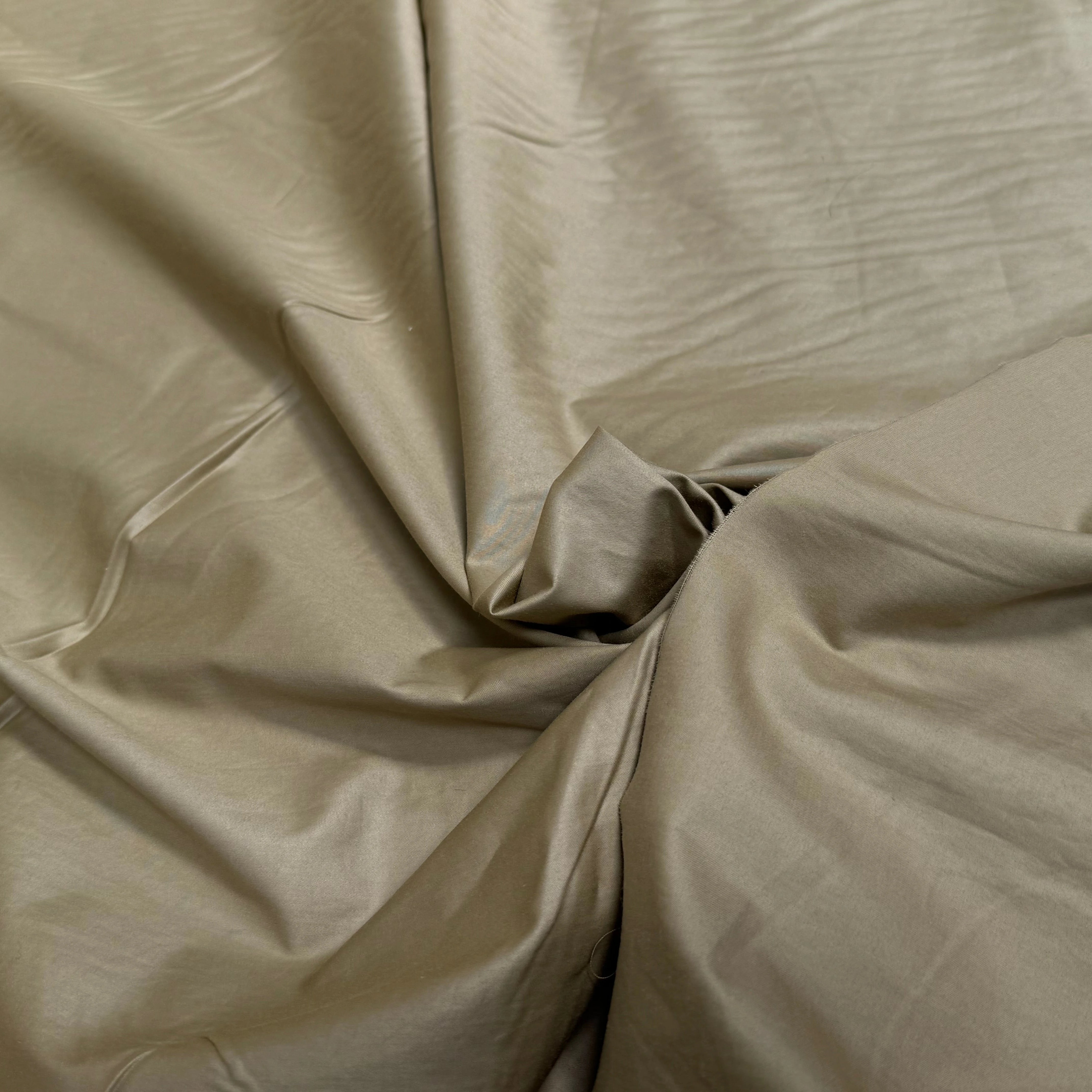 SATIN DE COTON BELLE TENUE BEIGE TAUPE - My Little Coupon