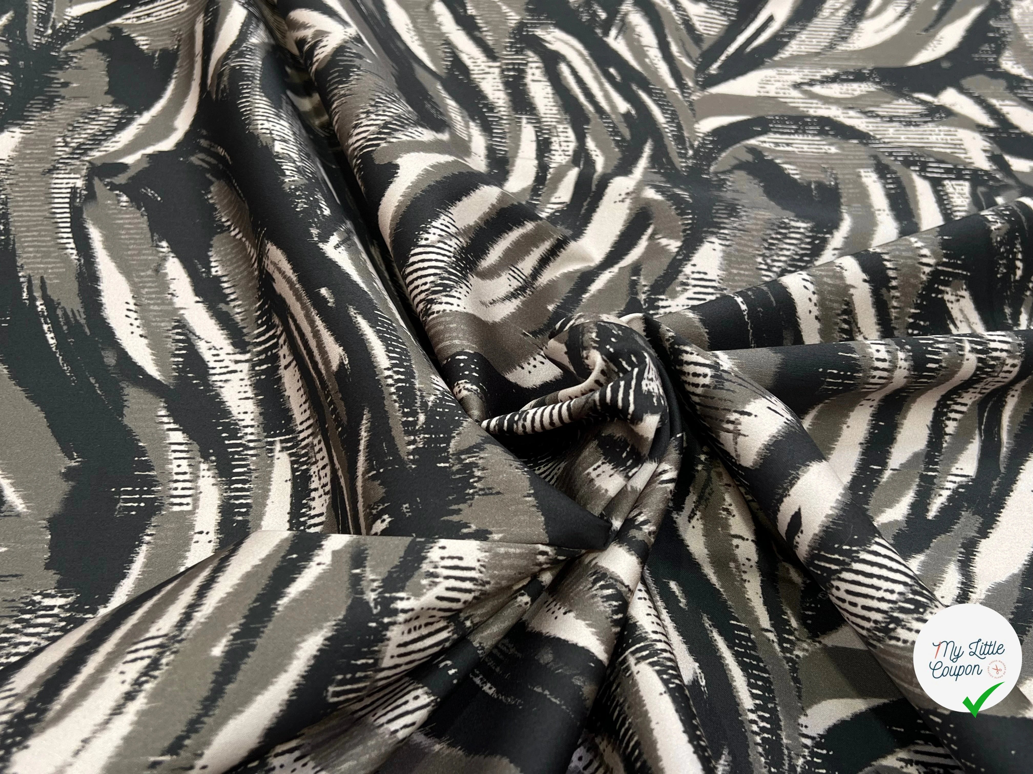 SATIN DE COTON BELLE TENUE IMPRIMÉ SAVANE 96% COTON - My Little Coupon