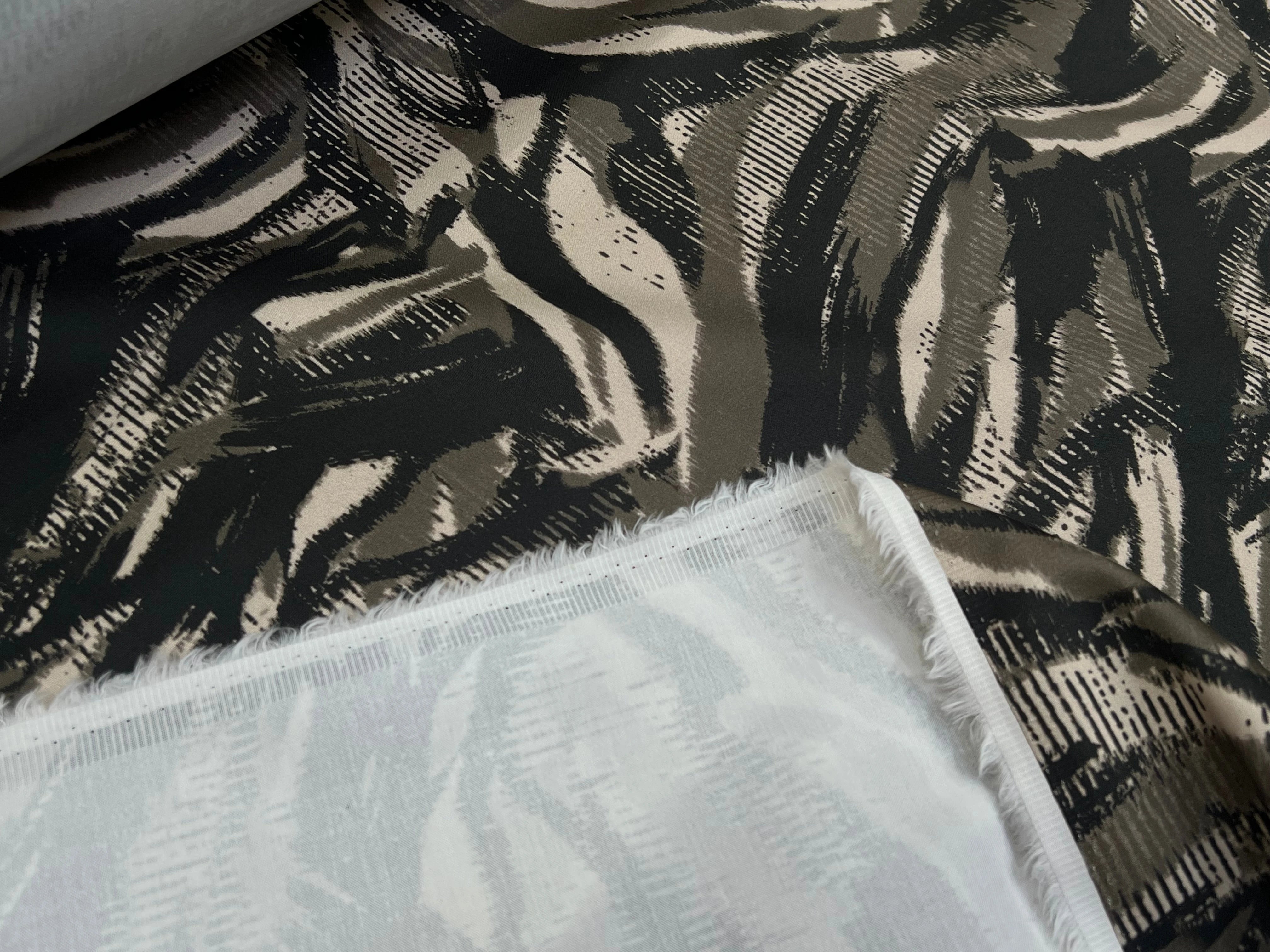 SATIN DE COTON BELLE TENUE IMPRIMÉ SAVANE 96% COTON - My Little Coupon