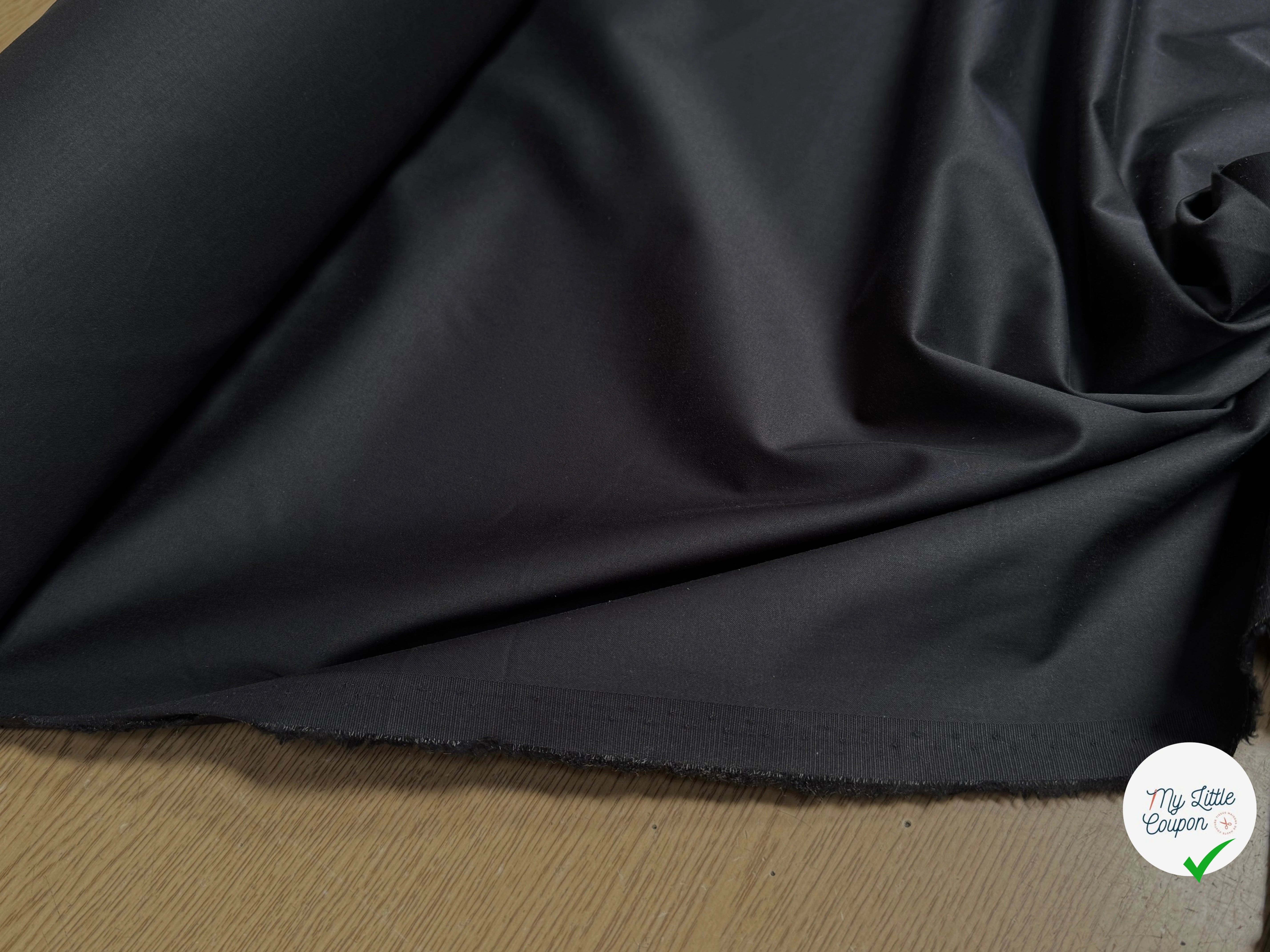 SATIN DE COTON BELLE TENUE NOIR LÉGÈREMENT STRETCH - My Little Coupon