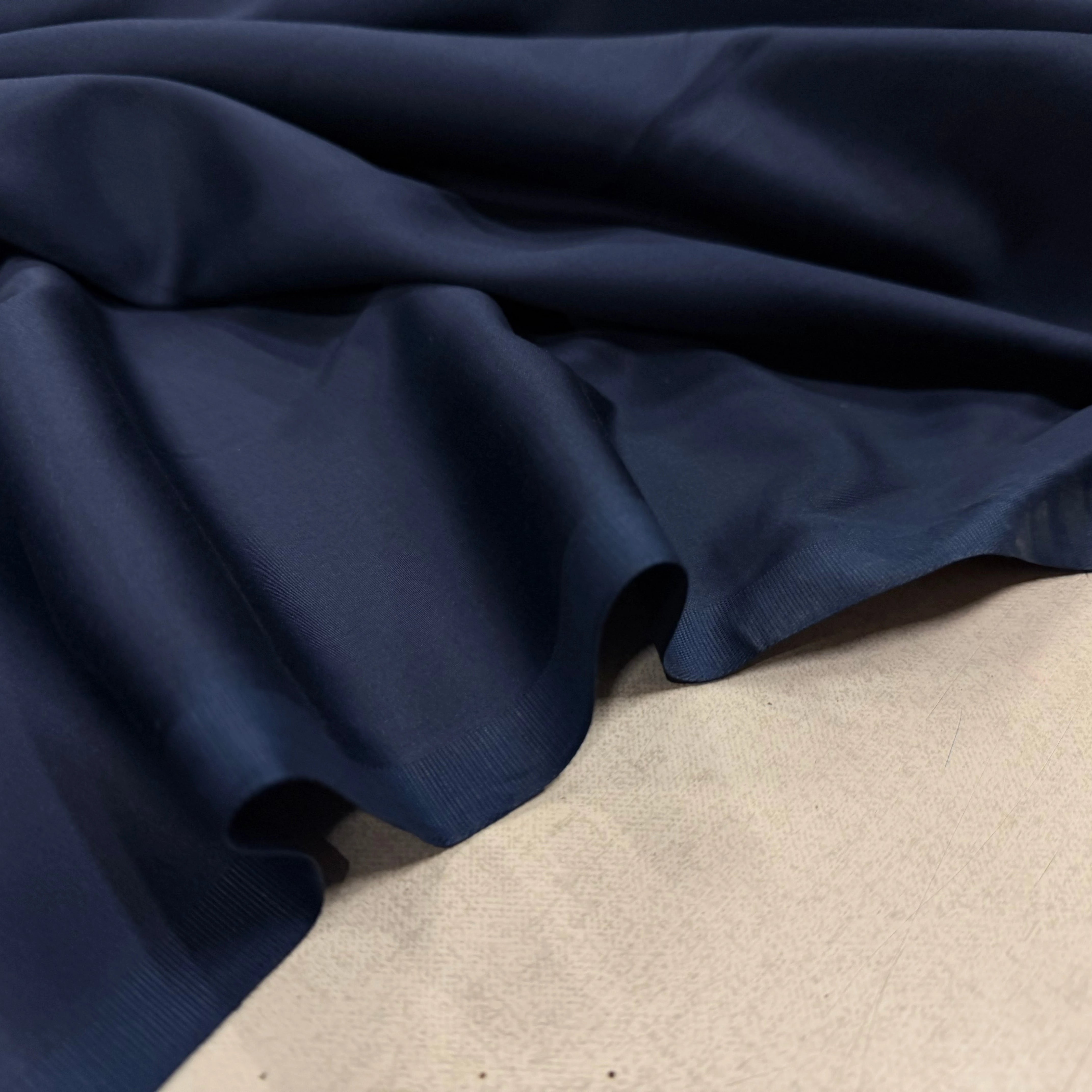 SATIN DE COTON BLEU MARINE - My Little Coupon