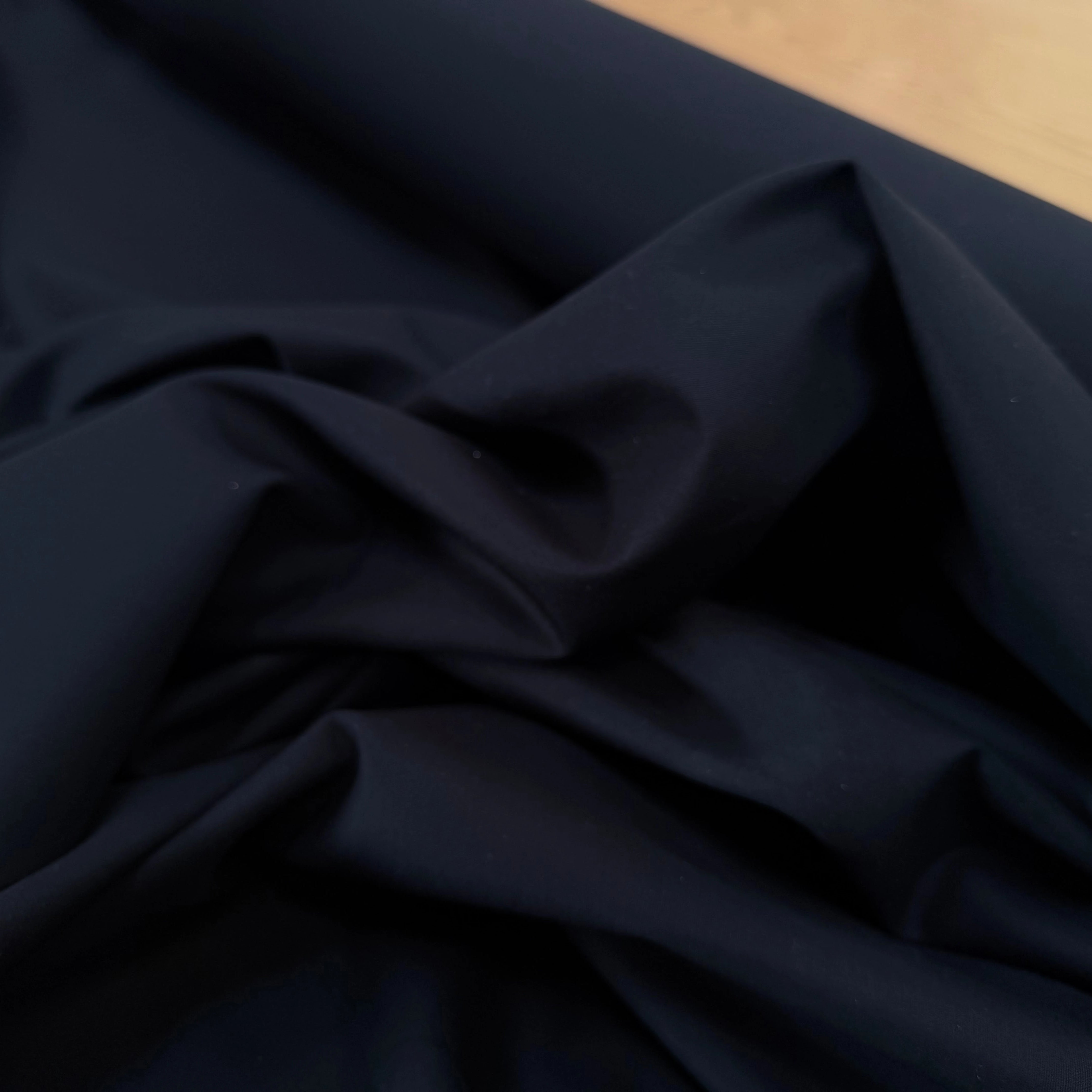 SATIN DE COTON NOIR 2% EA SUPERBE TOMBER - My Little Coupon