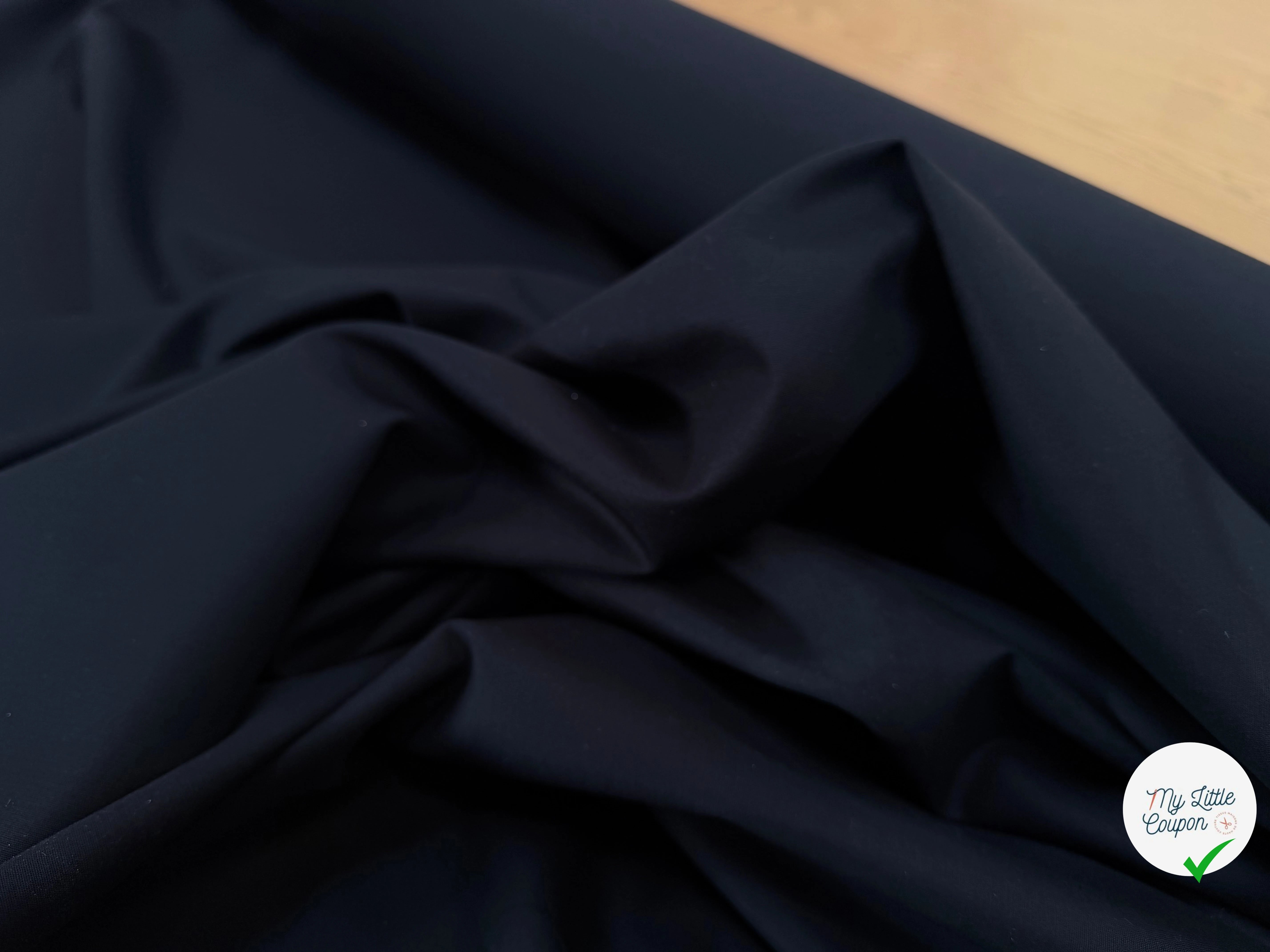 SATIN DE COTON NOIR 2% EA SUPERBE TOMBER - My Little Coupon