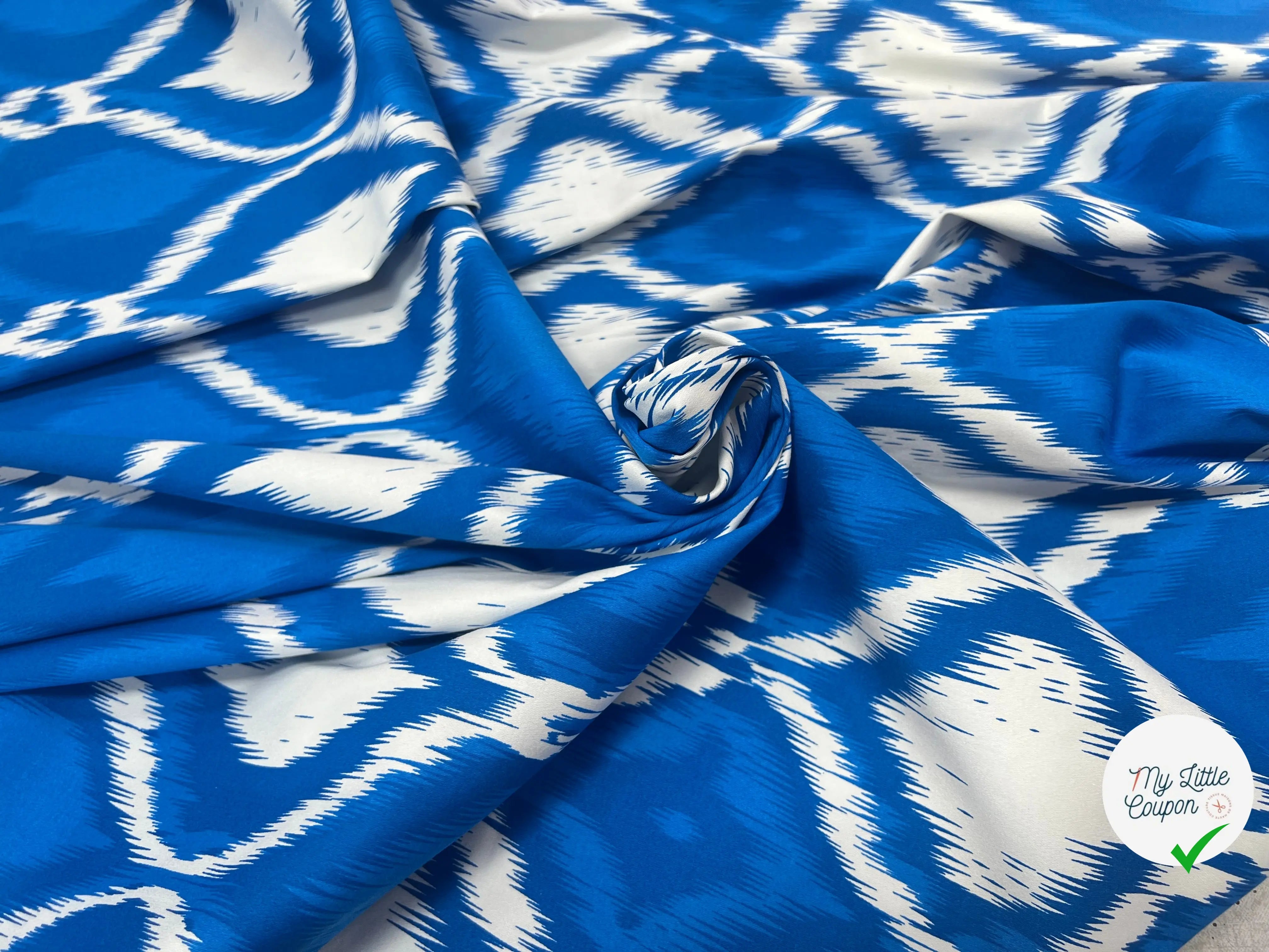 SATIN DE COTON TISSU IMPRIMÉ ABSTRAIT COBALT - My Little Coupon