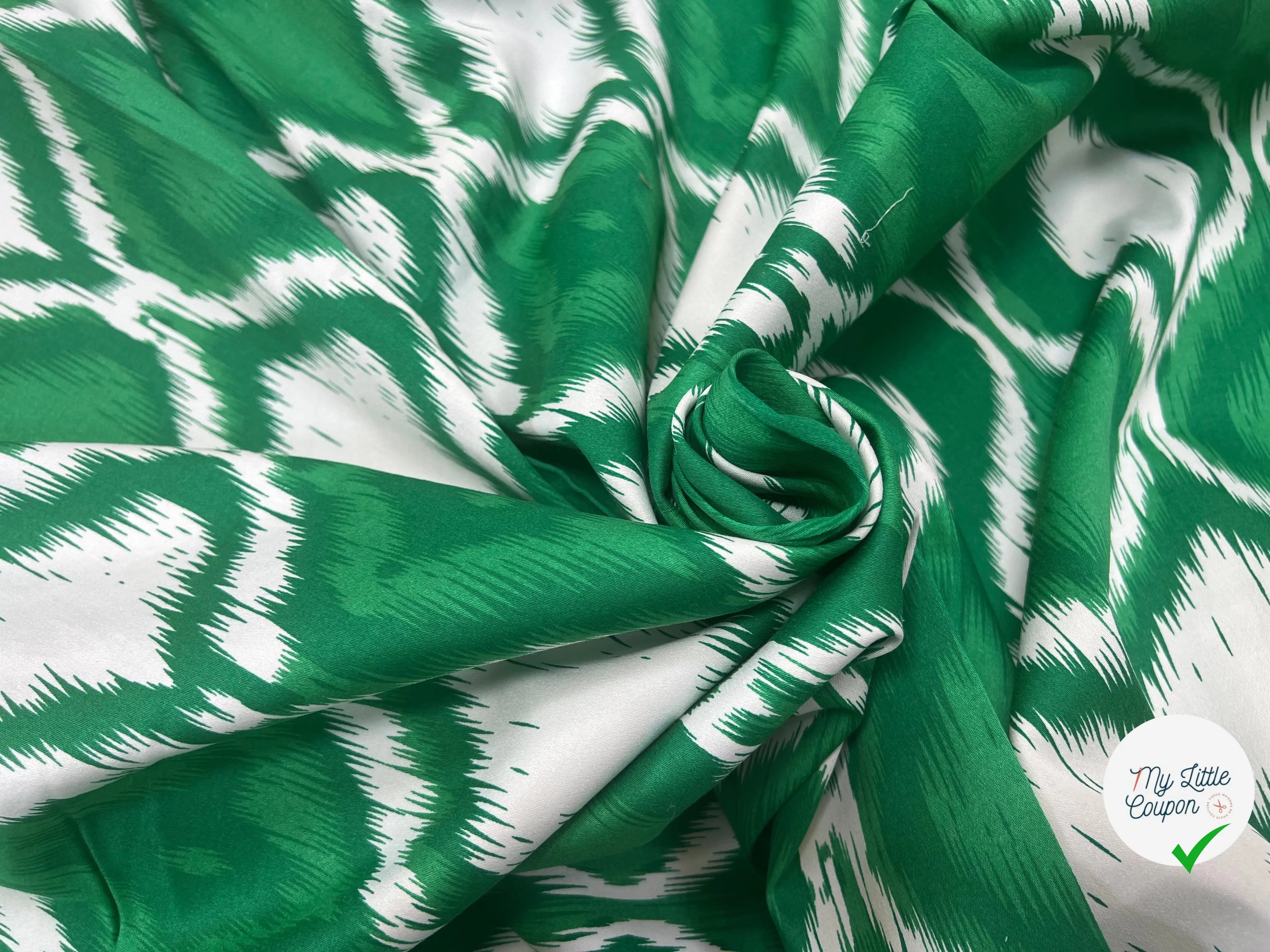 SATIN DE COTON TISSU IMPRIMÉ ABSTRAIT VERT - My Little Coupon