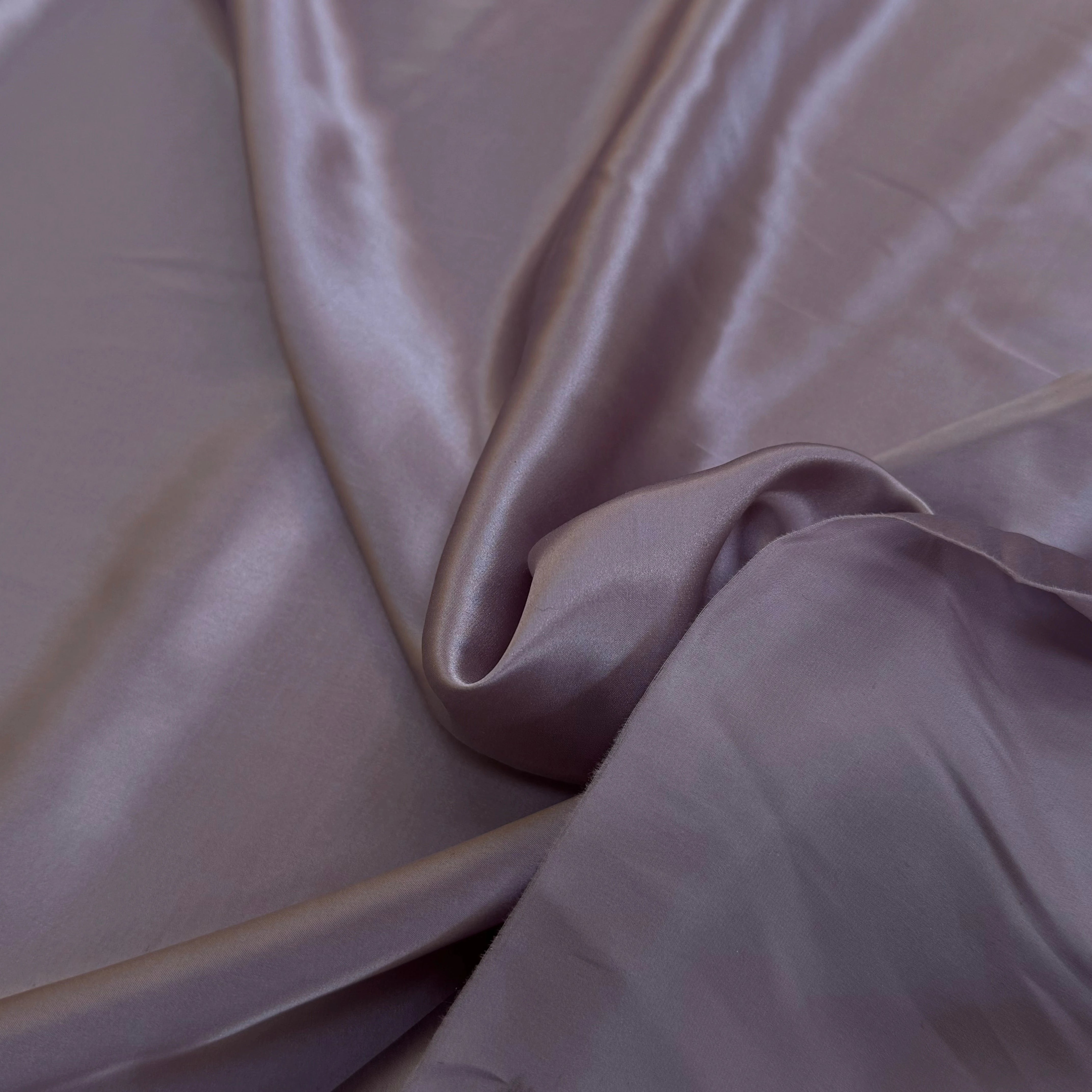 SATIN DE SOIE FLUIDE LAVANDE GRISÉ - My Little Coupon