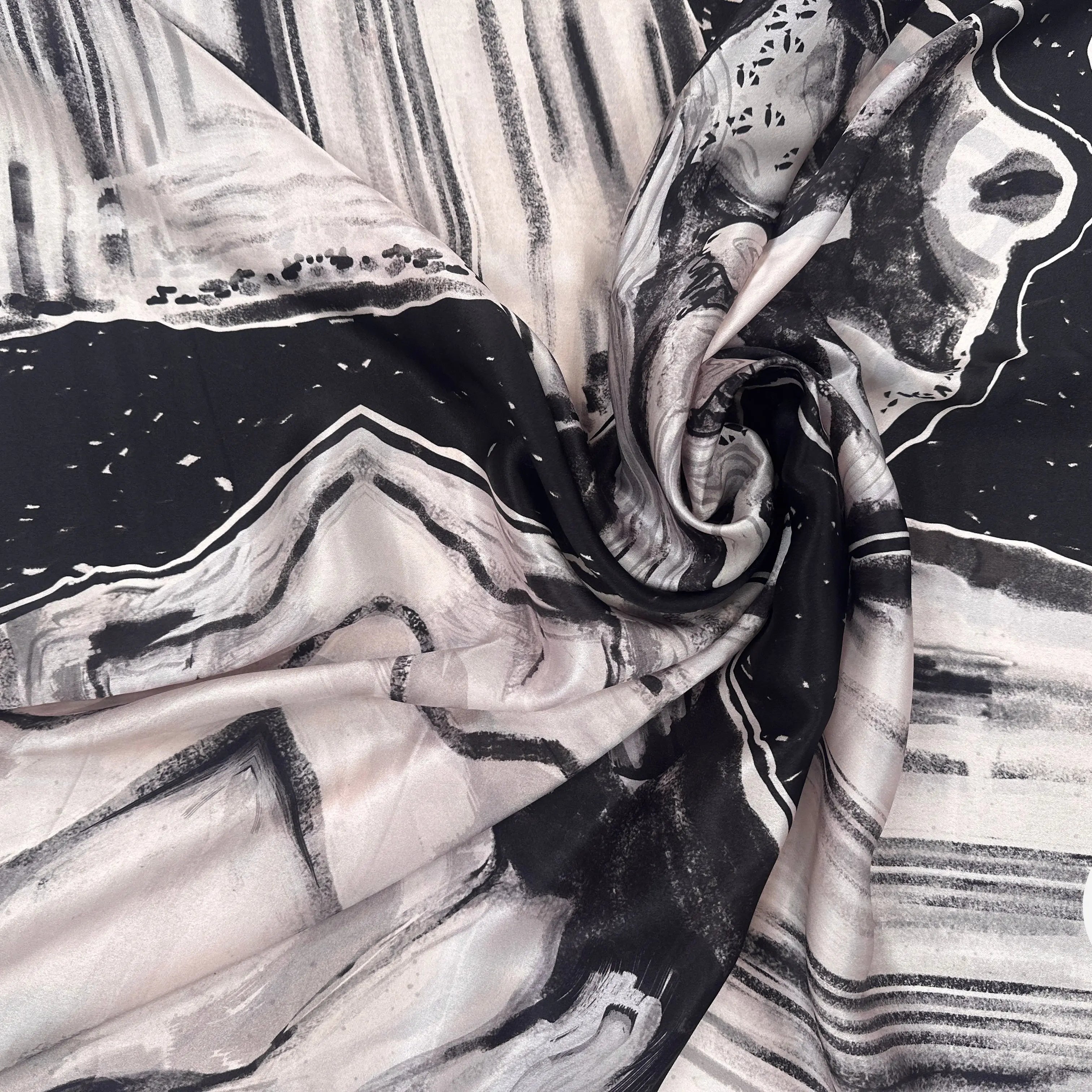 SATIN DE SOIE ITALIE CRÉATEUR MLC INTERN