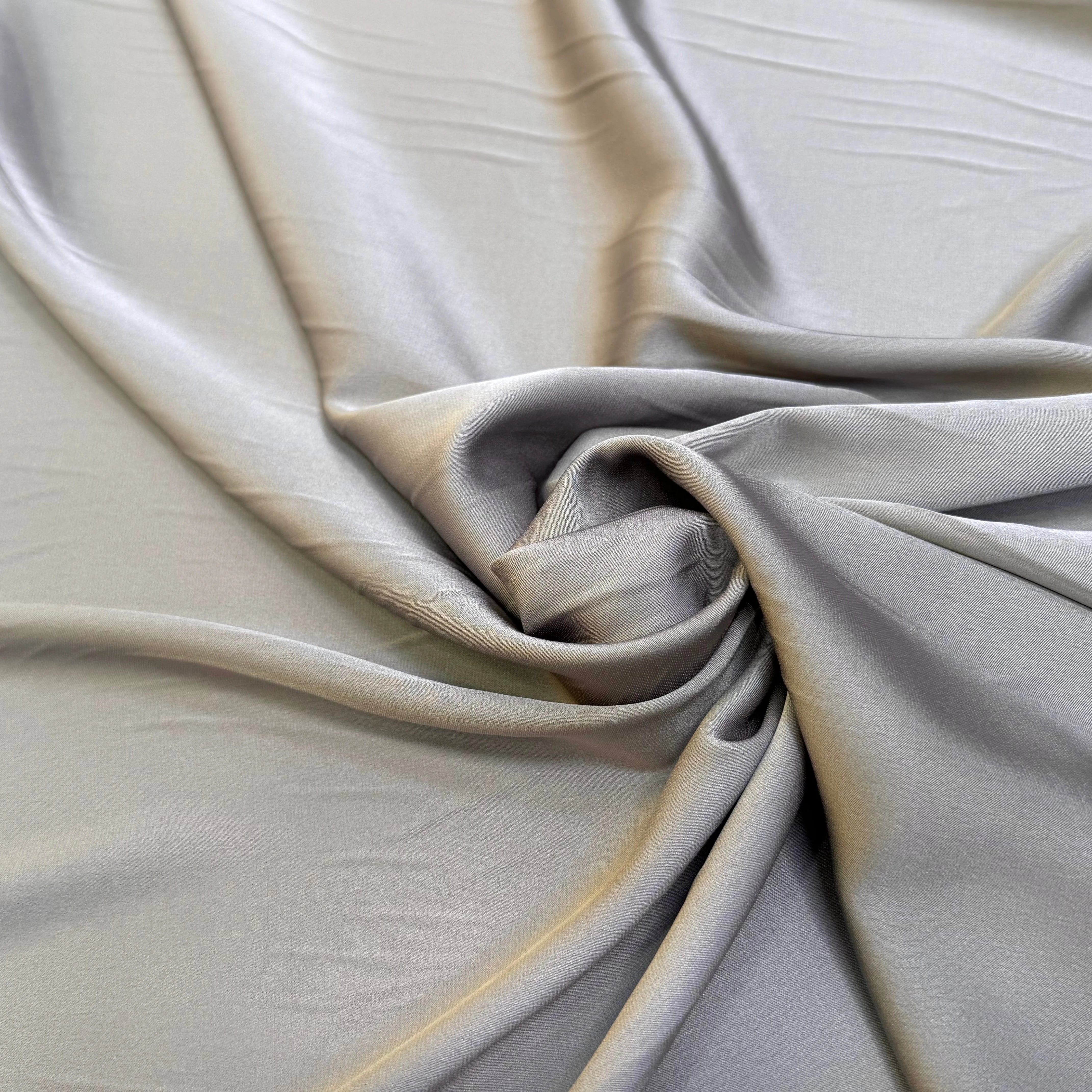 SATIN DE SOIE LOURD STRETCH 22 MOMME GRIS MÉTAL - My Little Coupon