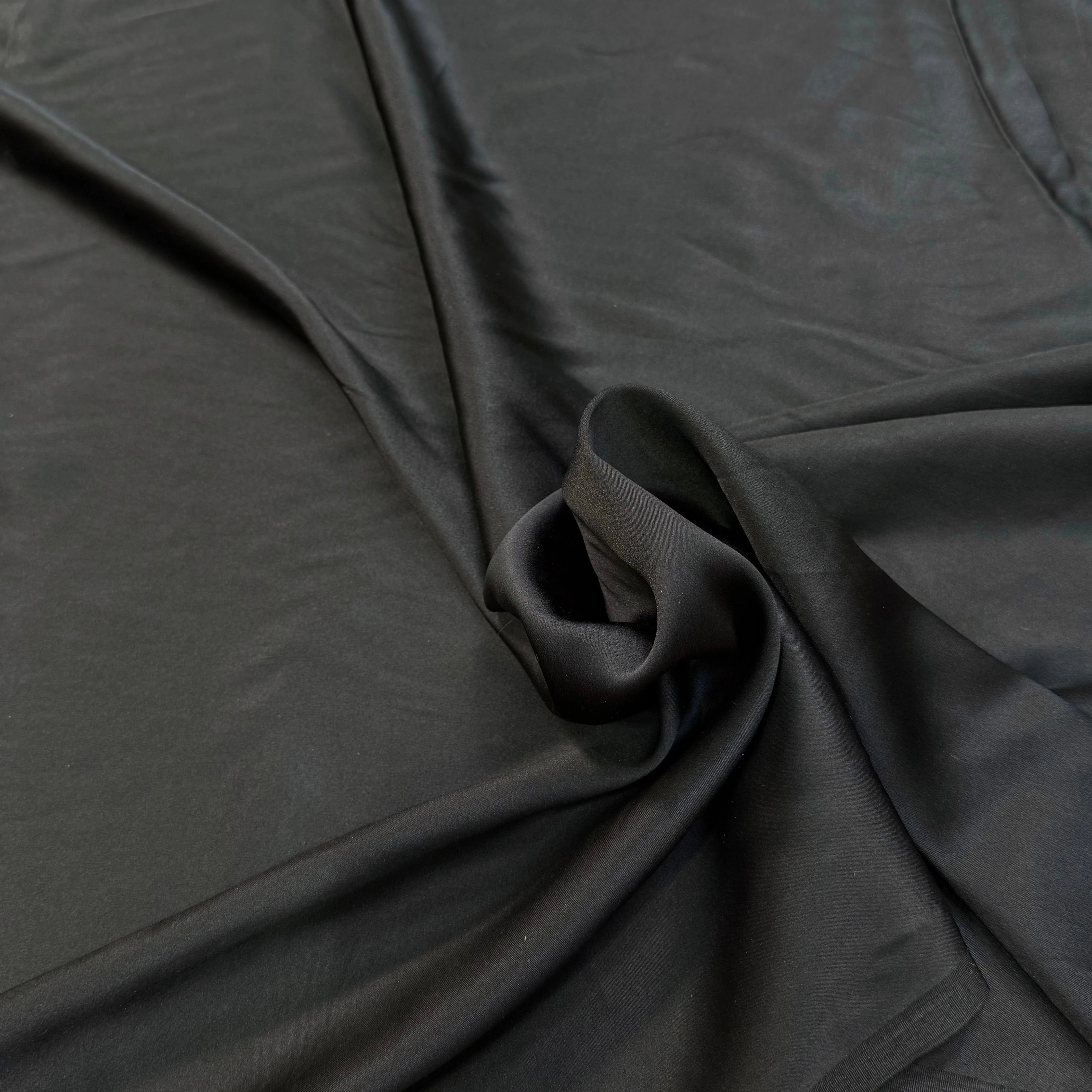 SATIN DE SOIE NOIR SOYEUX - My Little Coupon