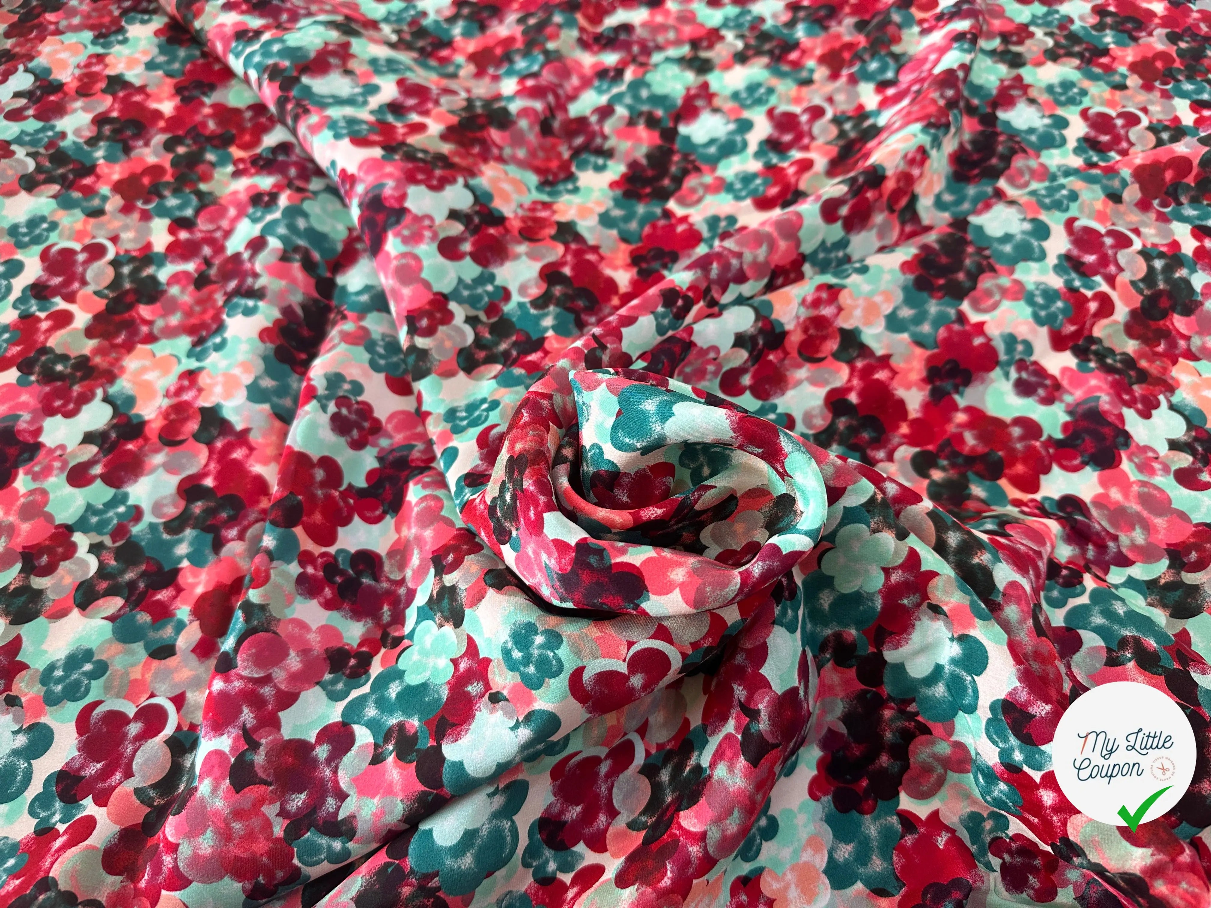 SATIN DE SOIE PARTERRE DE JOLIES FLEURS MLC INTERN
