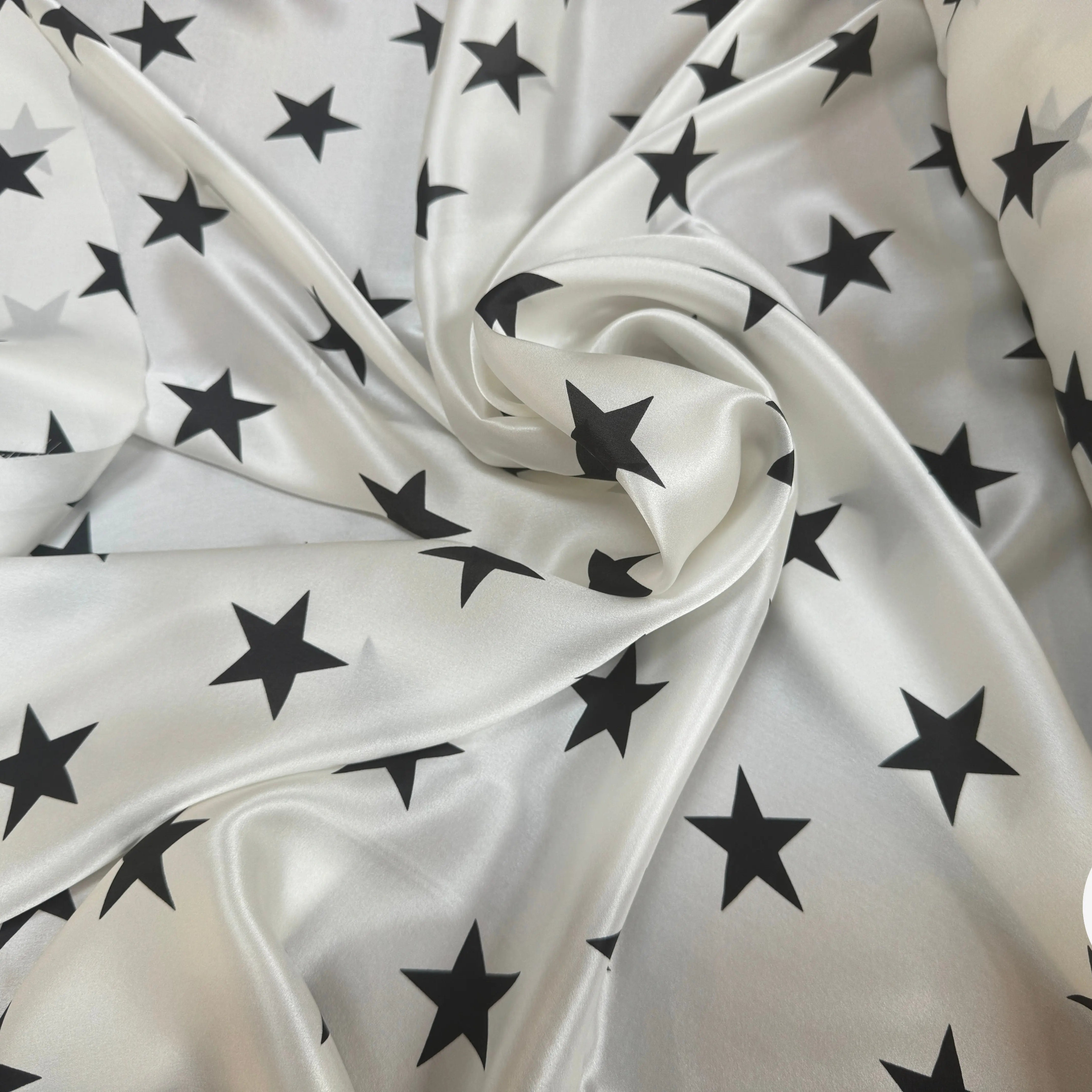 SATIN DE SOIE PRINT ÉTOILÉ NOIR FOND BLANC - My Little Coupon
