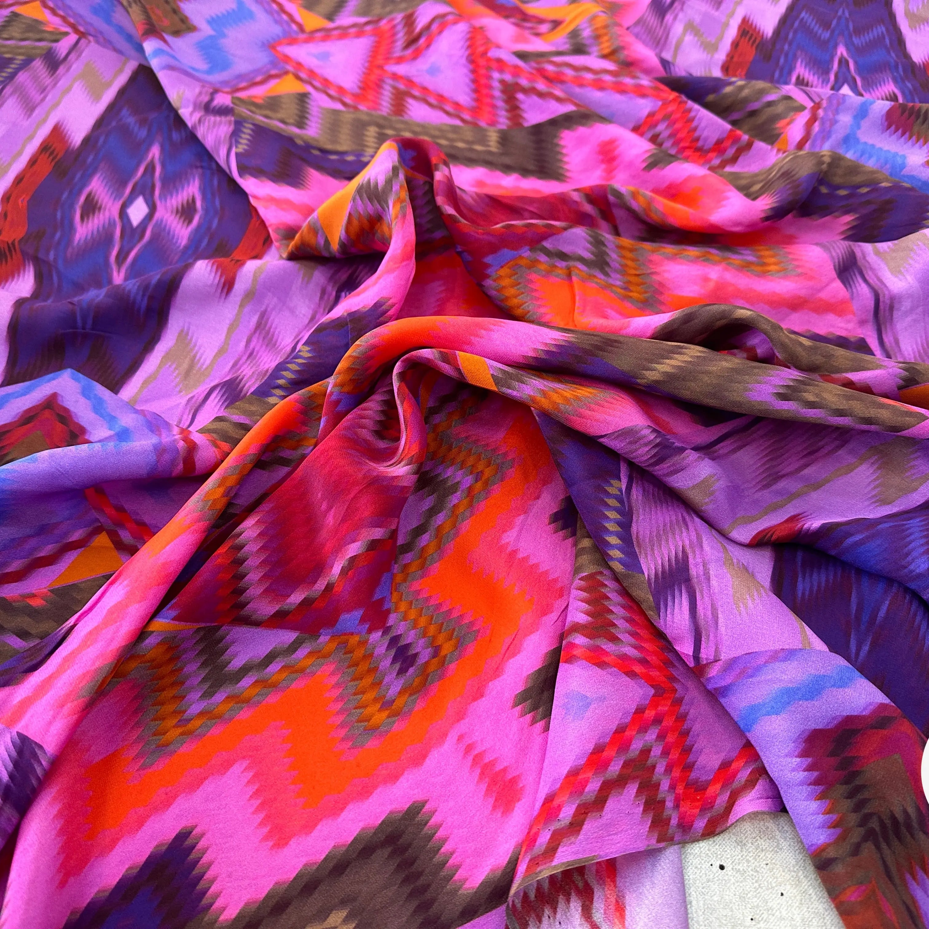 SATIN DE SOIE RÊVE EN COULEUR MLC INTERN