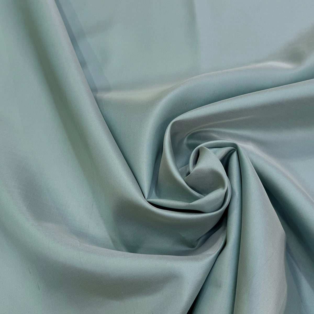 SATIN DE SOIE TYPE DUCHESSE TEXTURÉ BELLE TENUE VERT D'EAU - My Little Coupon