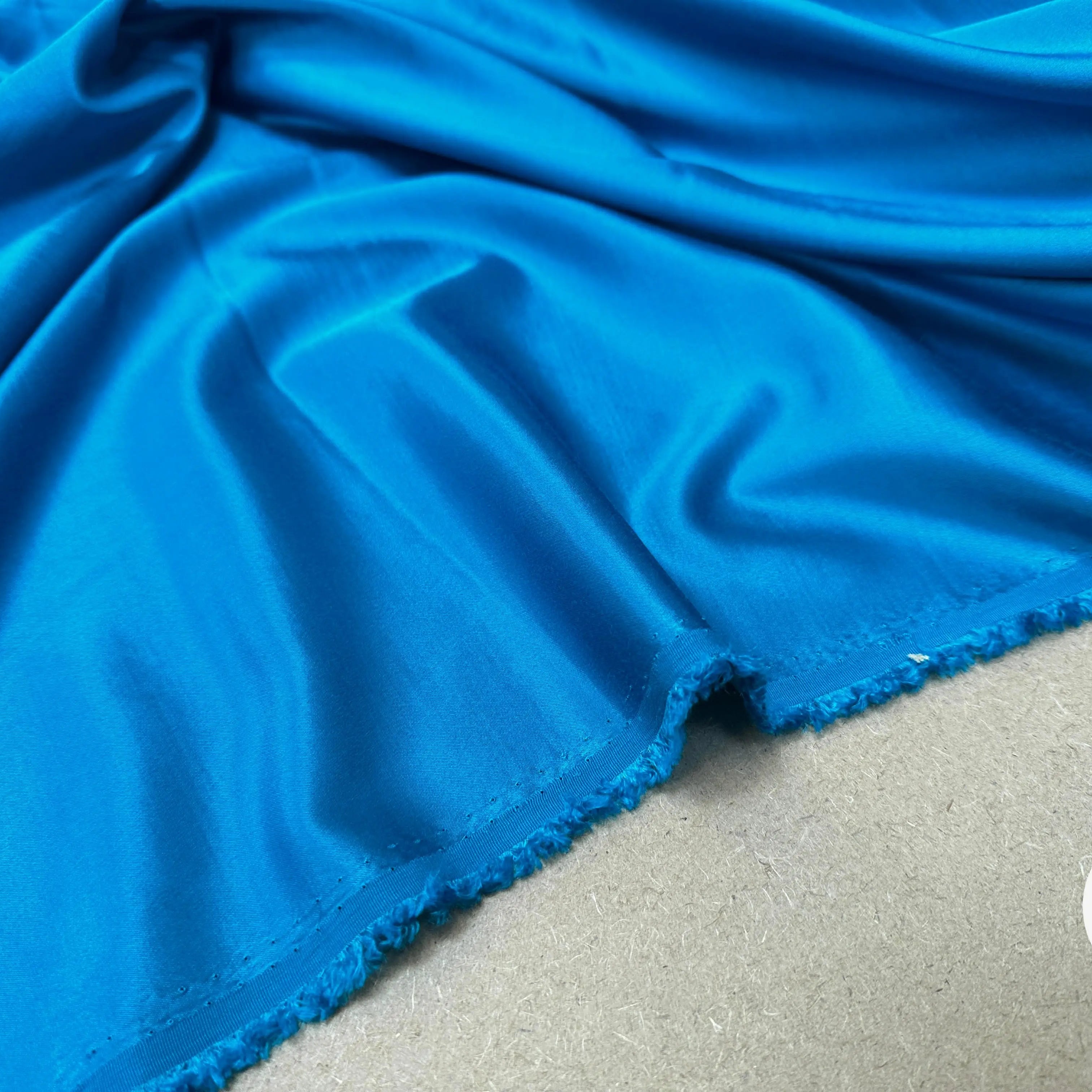 SATIN DE VISCOSE EA FAN DE CE BLEU - My Little Coupon