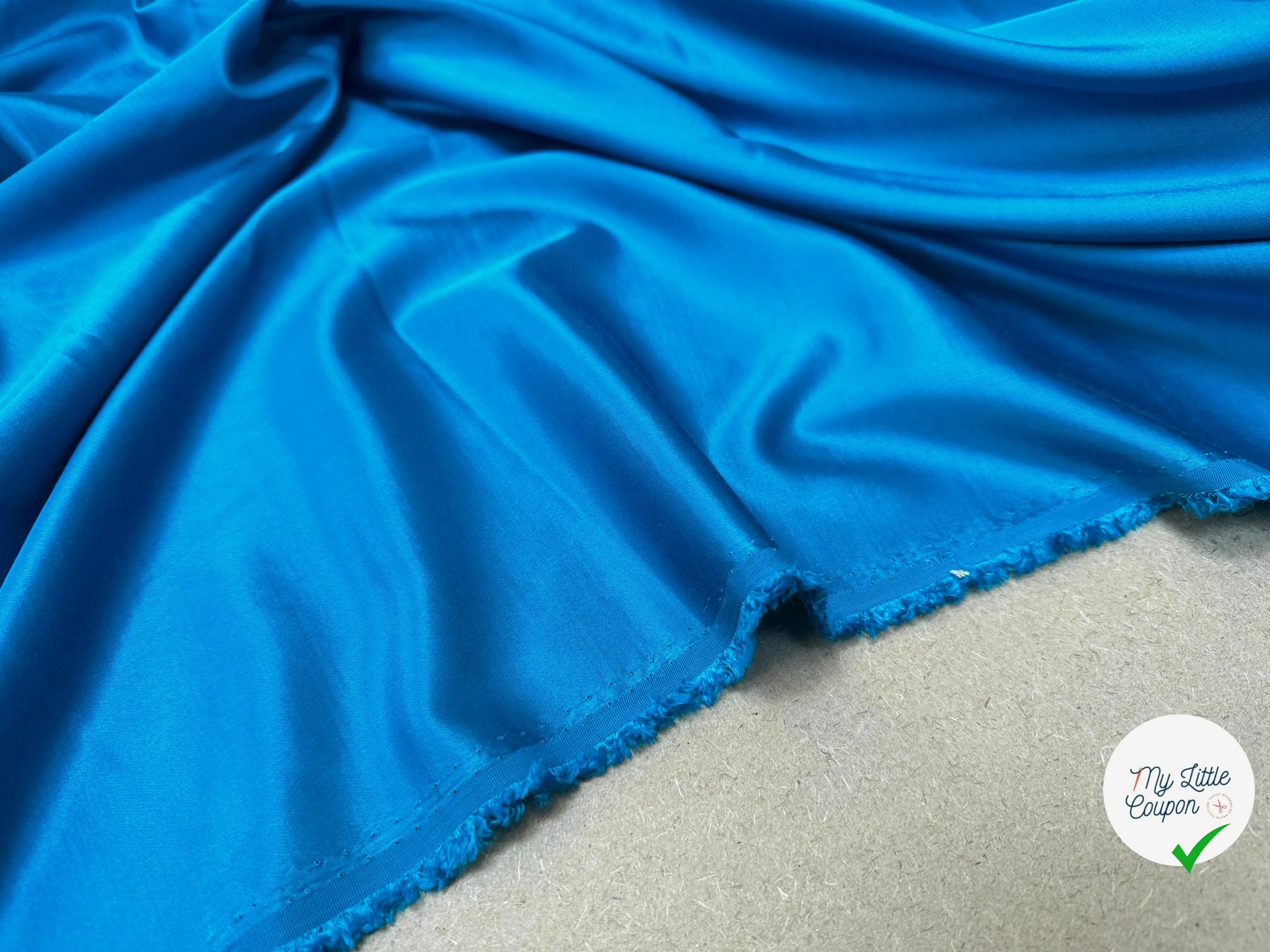 SATIN DE VISCOSE EA FAN DE CE BLEUÂ - My Little Coupon