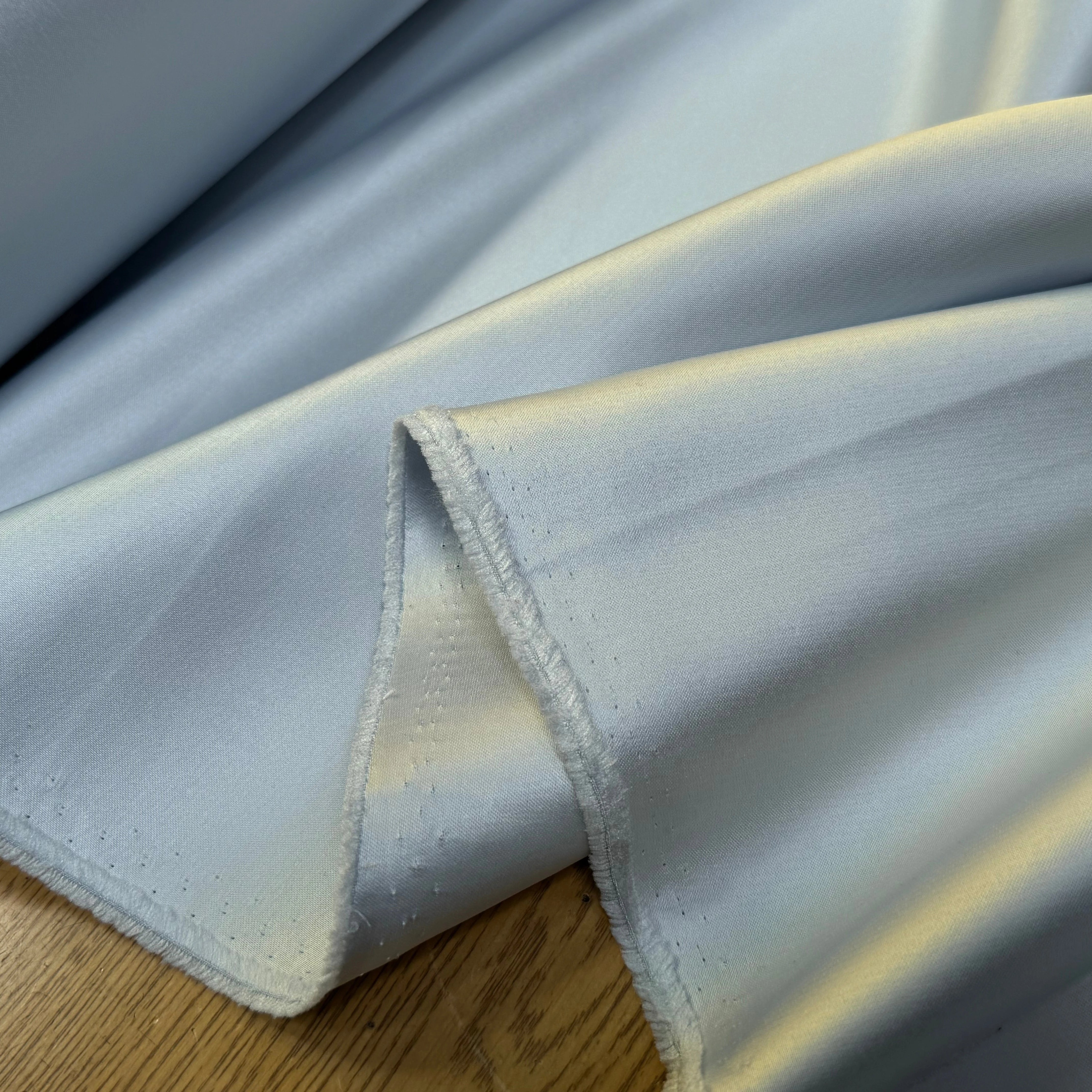 SATIN DOUBLE ÉTTOFE GRIS BLEUTÉ BELLE TENUE - My Little Coupon