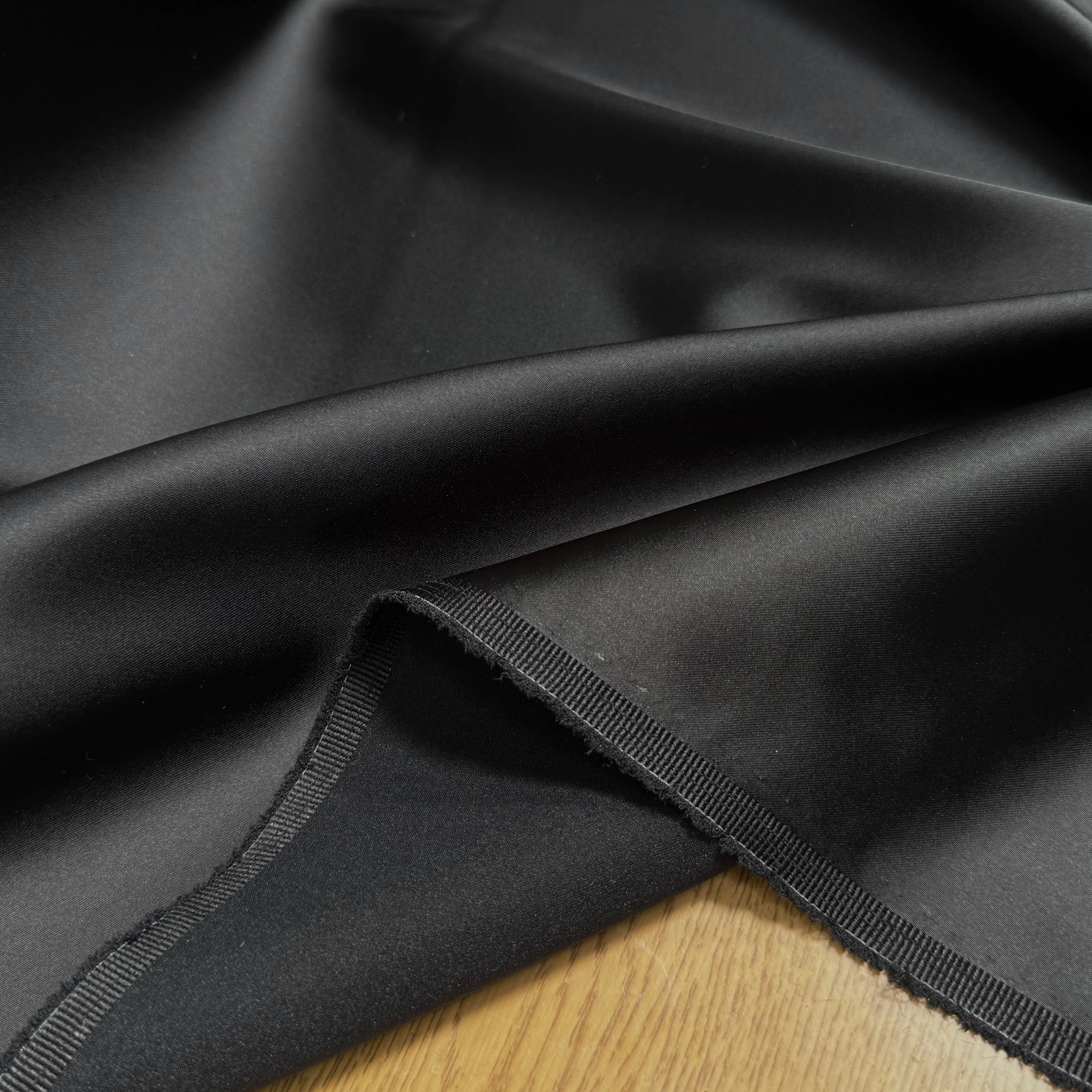 SATIN DUCHESSE BEAU TOMBÉ COUTURE NOIR - My Little Coupon