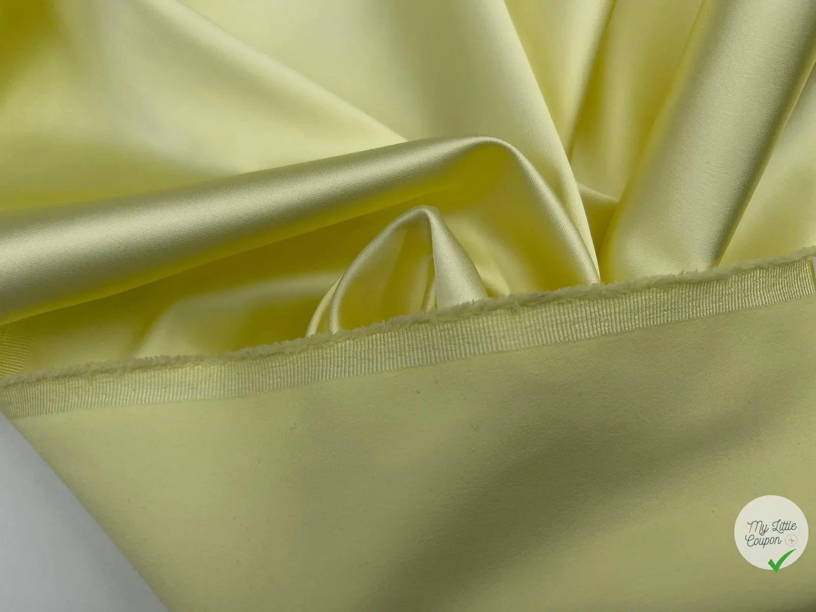 SATIN DUCHESSE EXTENSIBLE JAUNE JOLI PÂLE laize de 135cm - coupon de tissu de 3 mètres - My Little Coupon - tissu - coudre