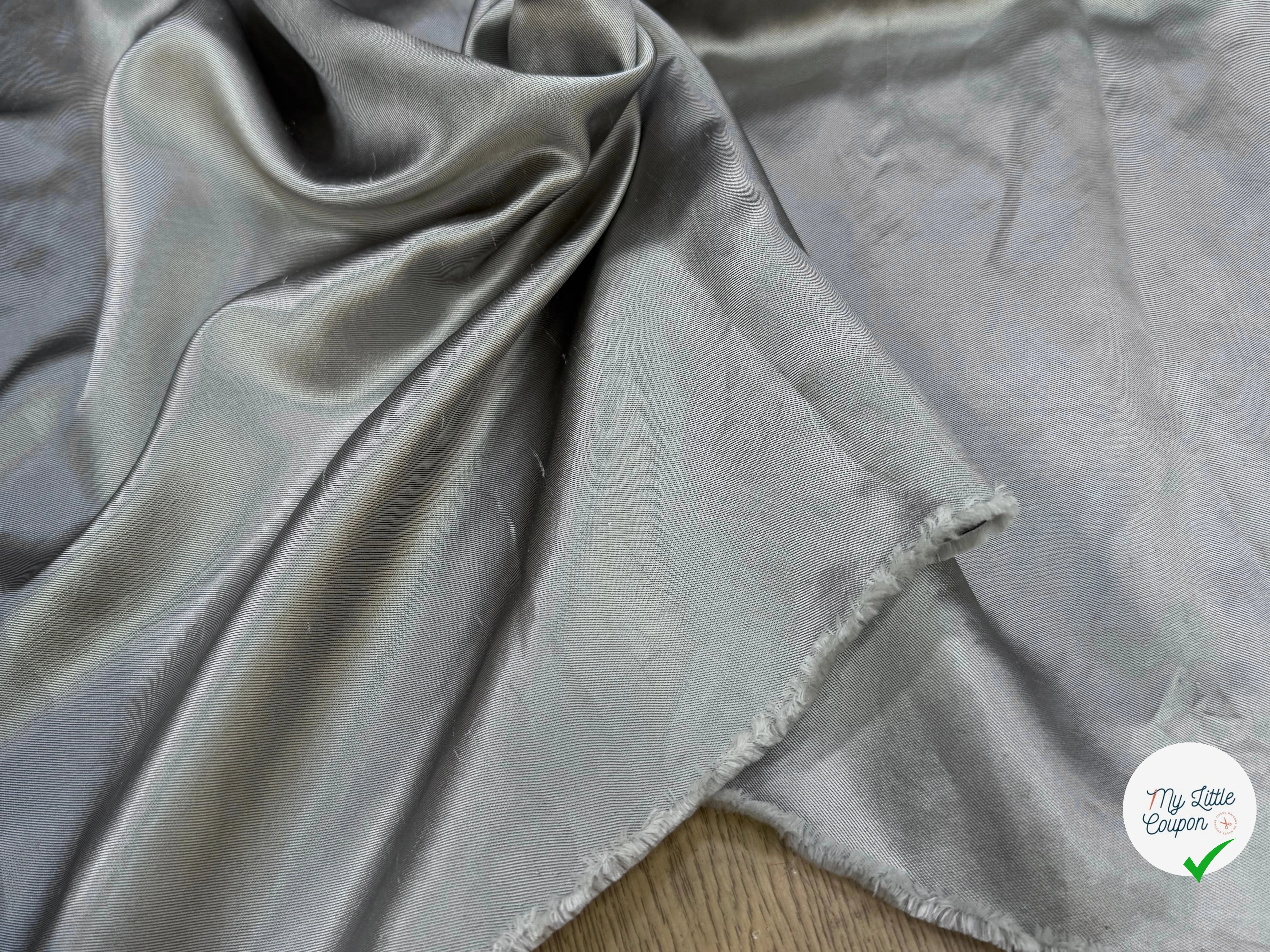 SATIN DUCHESSE TEXTURÉ ARGENTÉ 100% SOIE - My Little Coupon