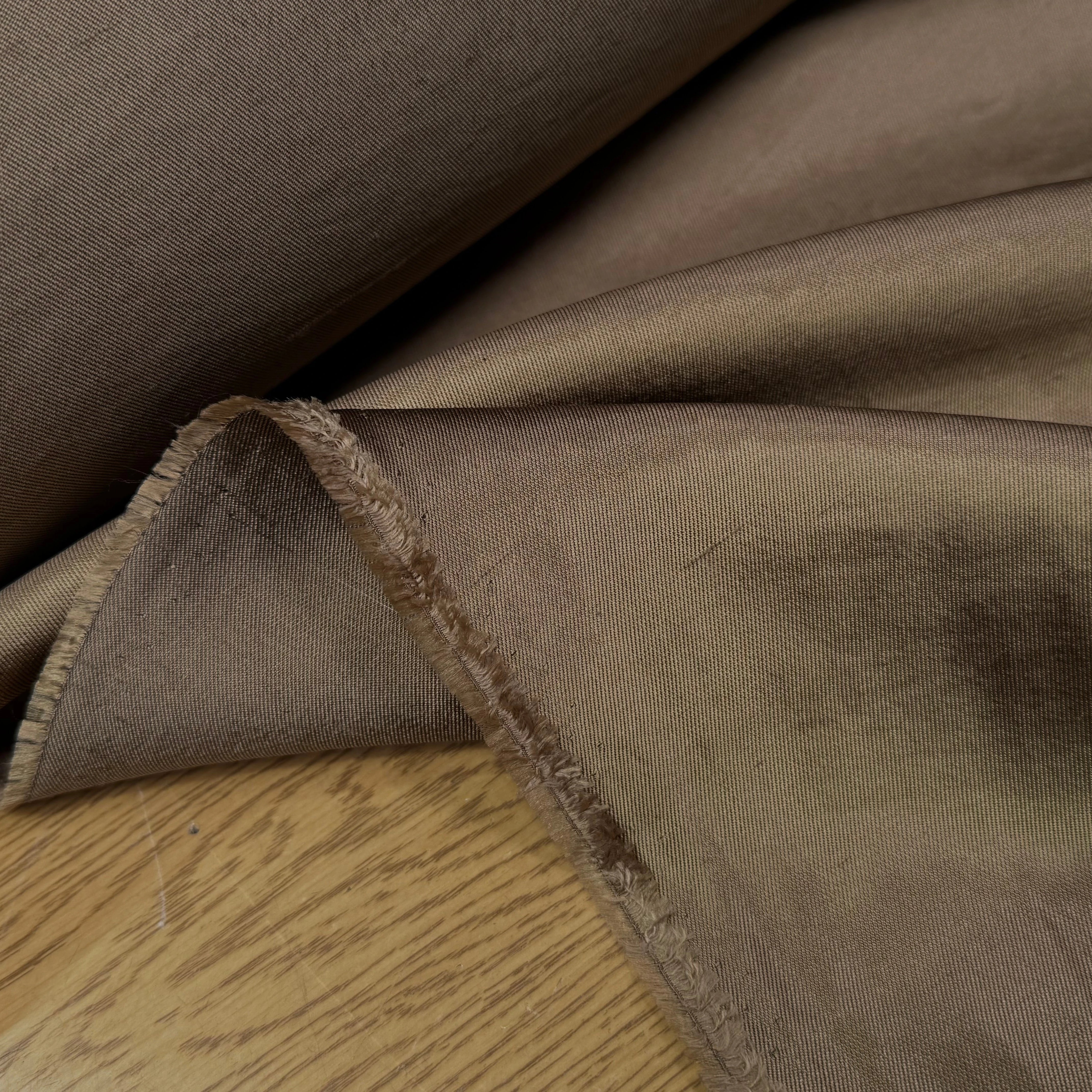 SATIN DUCHESSE TEXTURÉ LAITON - My Little Coupon