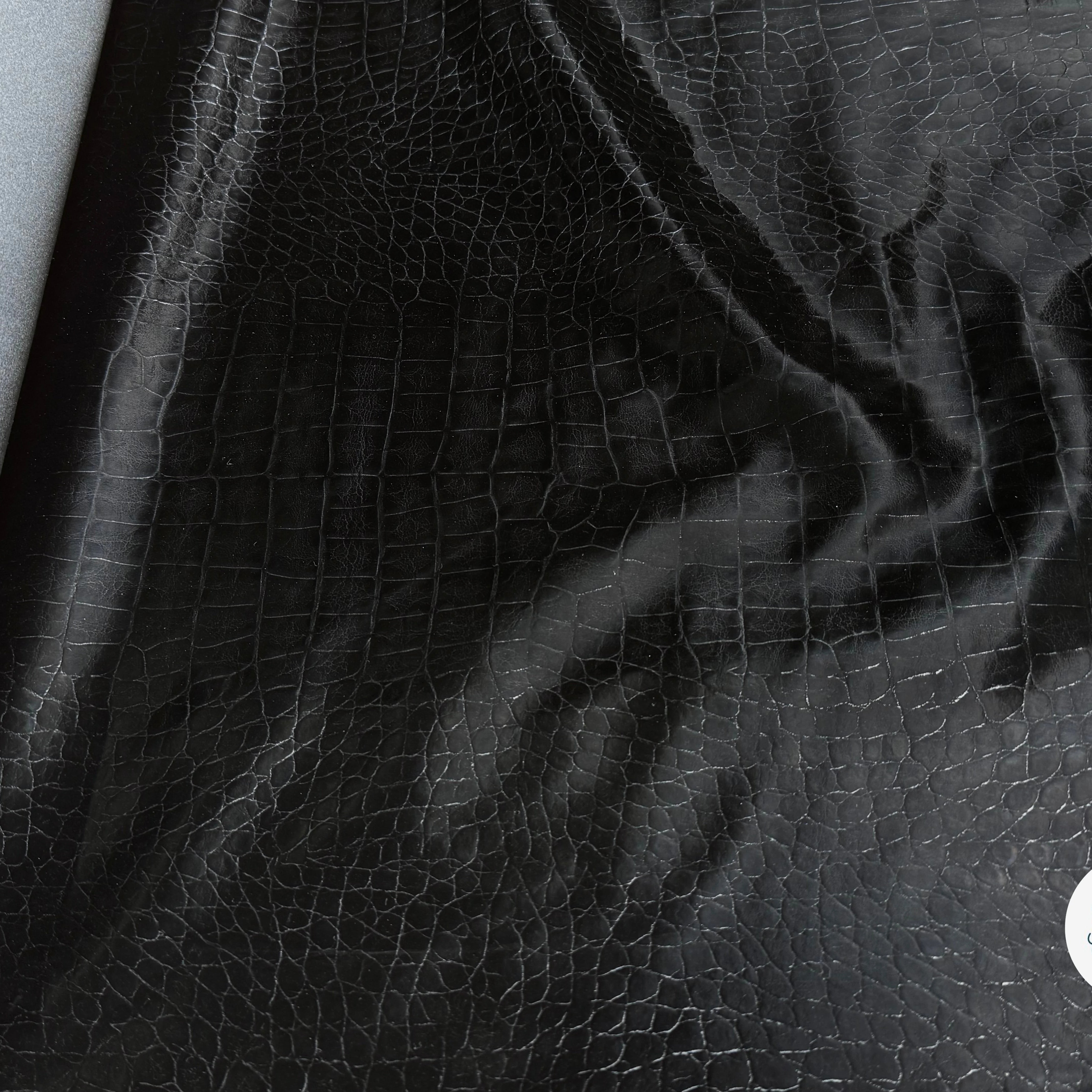 SATIN FAUX CUIR CROCODILLE NOIR STRETCH - My Little Coupon