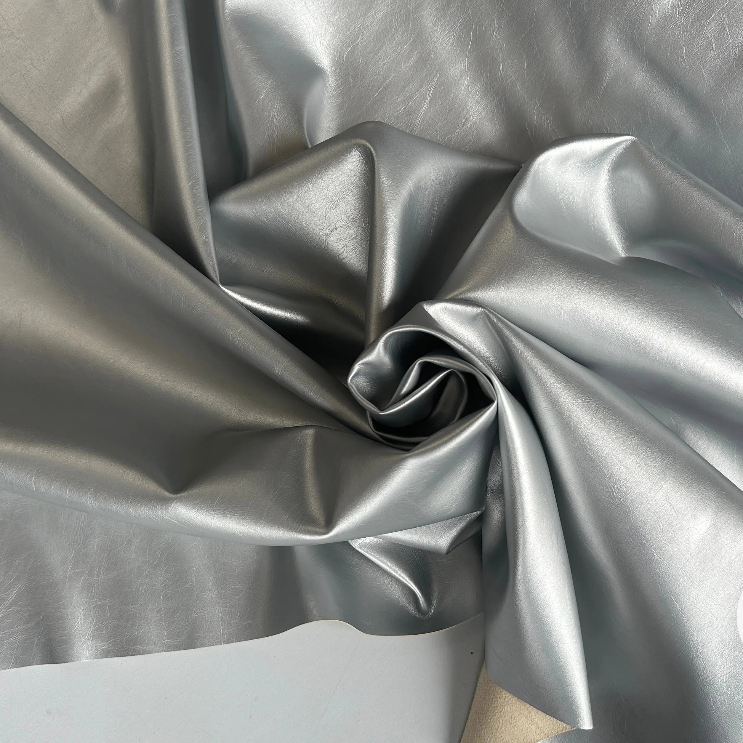 SATIN FAUX CUIR ENVERS TOUT DOUX ARGENT MLC INTERN