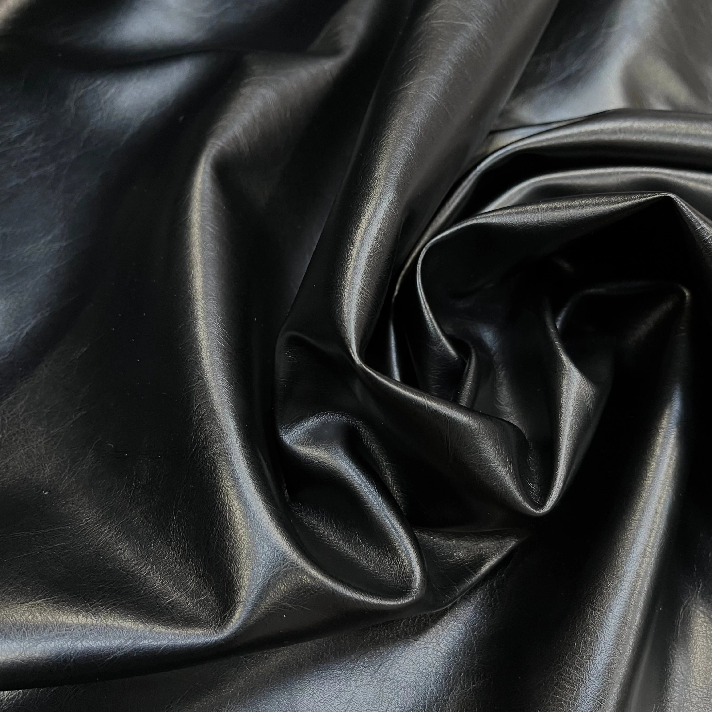 SATIN FAUX CUIR NOIR ENVERS TOUT DOUX NOIR - My Little Coupon