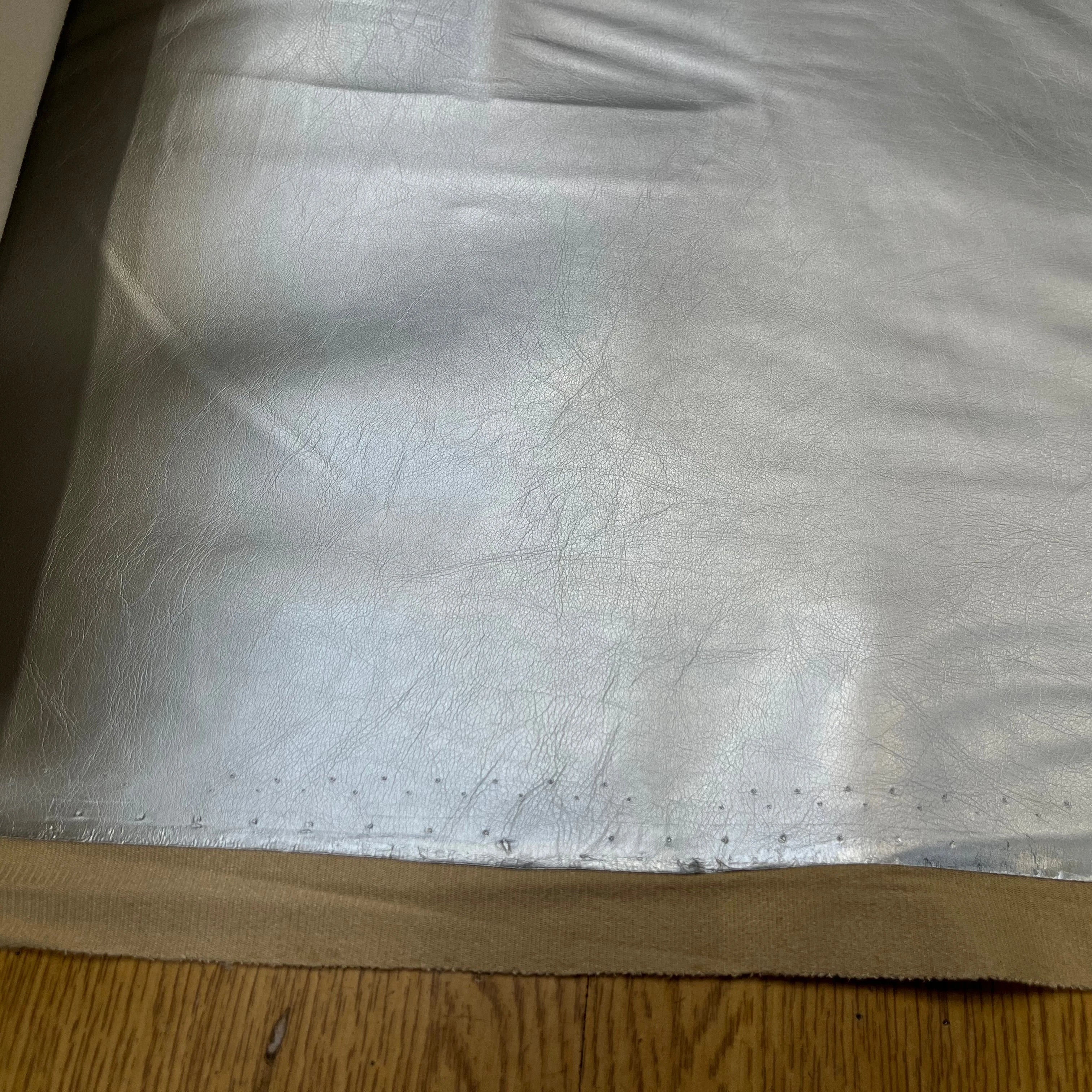 SATIN FAUX CUIR SILVER ENVERS TOUT DOUX BEIGE - My Little Coupon