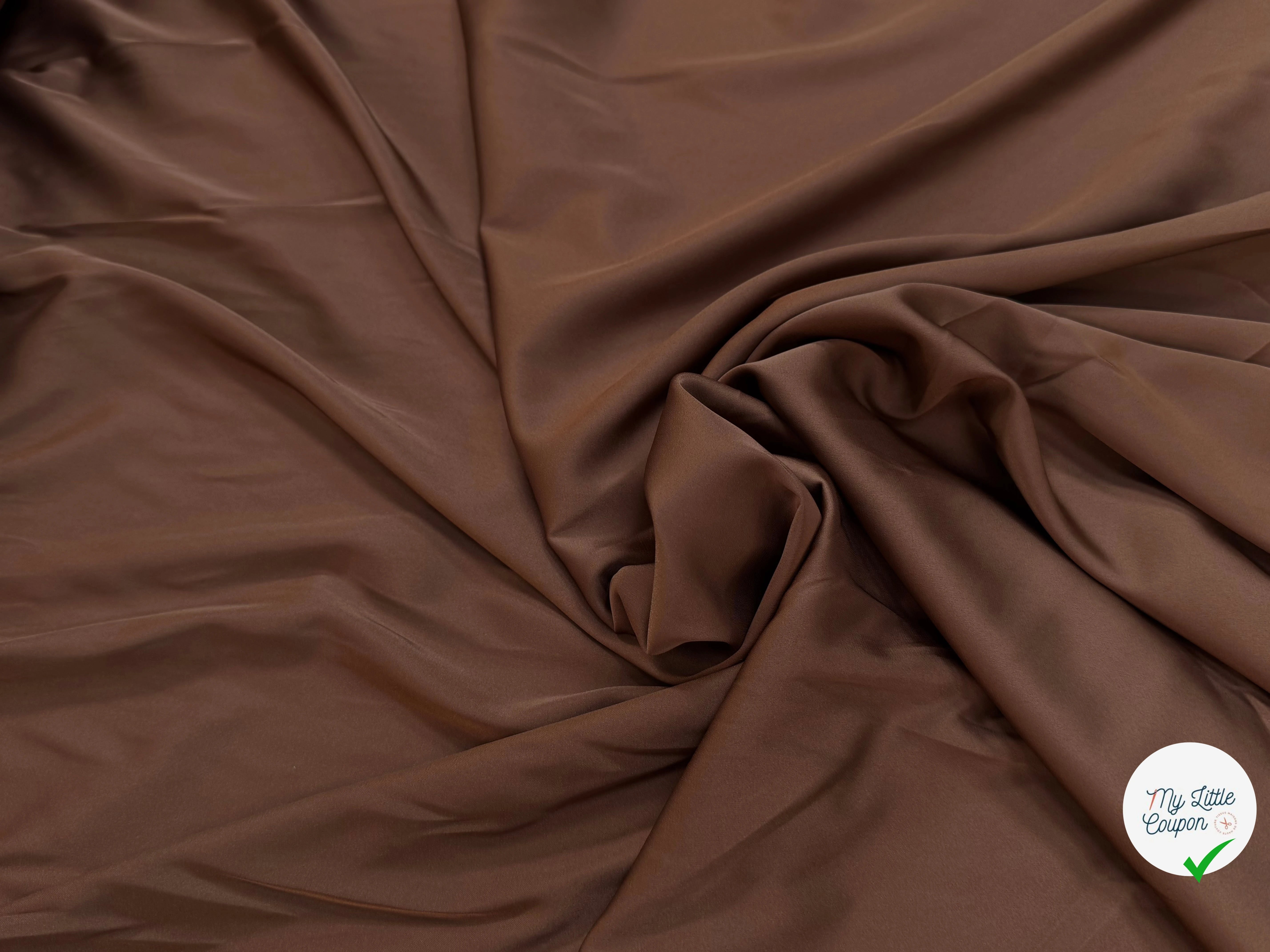 SATIN FLUIDE LÉGÈREMENT STRETCH CARAMEL - My Little Coupon