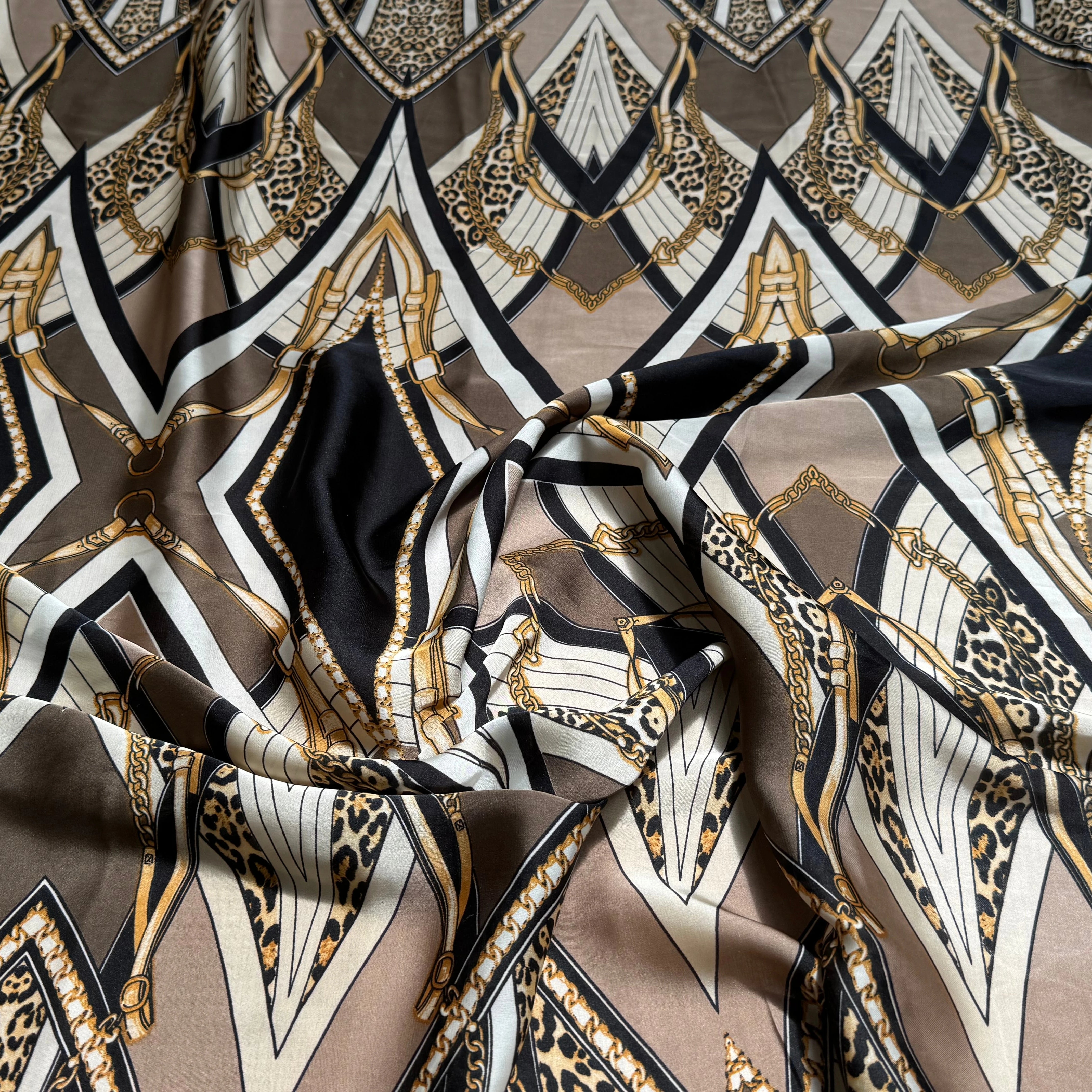 SATIN FLUIDE STYLE BAROQUE MARRON DORÉ - My Little Coupon