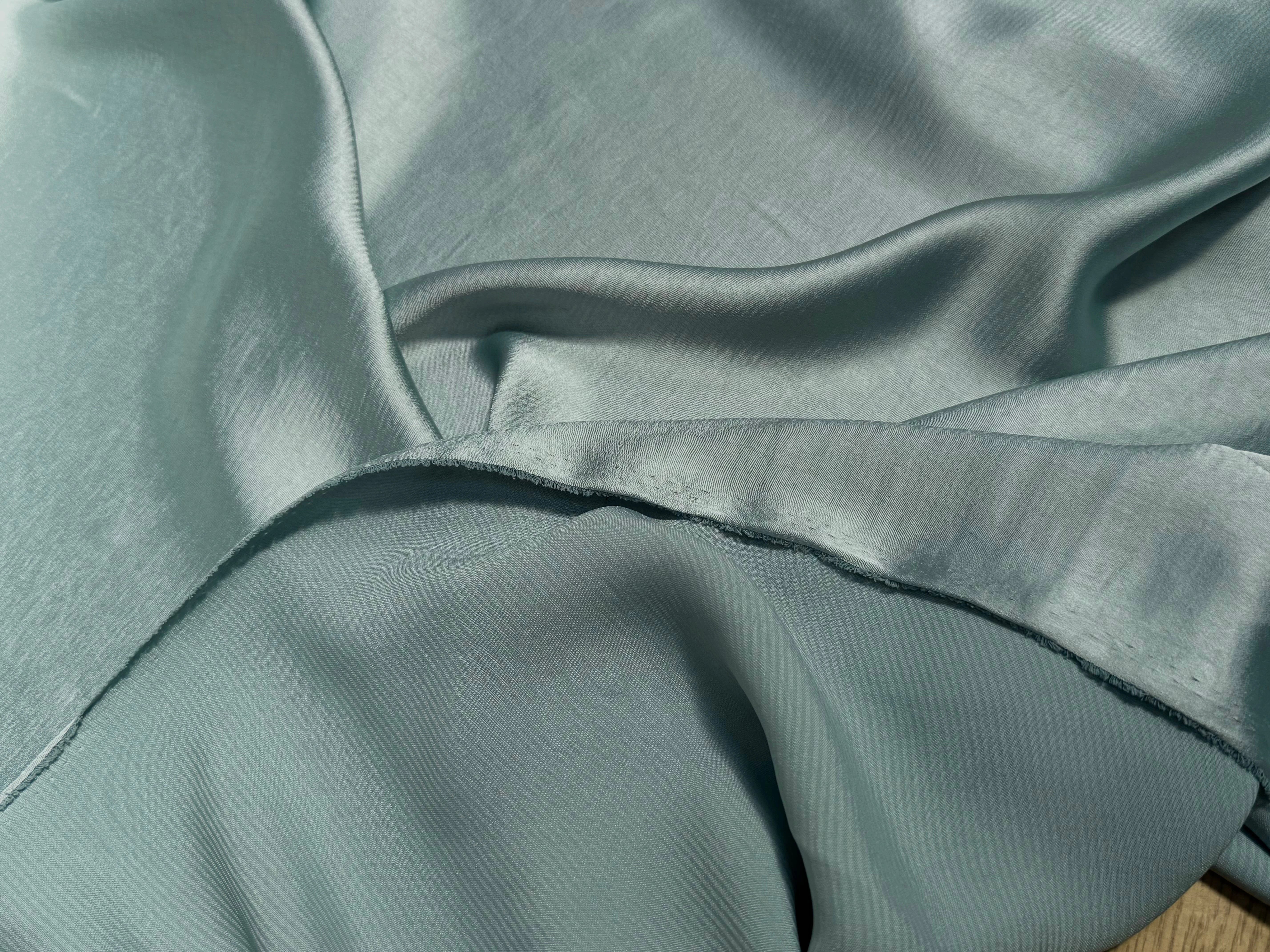 SATIN FLUIDE VERT D'EAU SUPERBE TOMBÉ - My Little Coupon