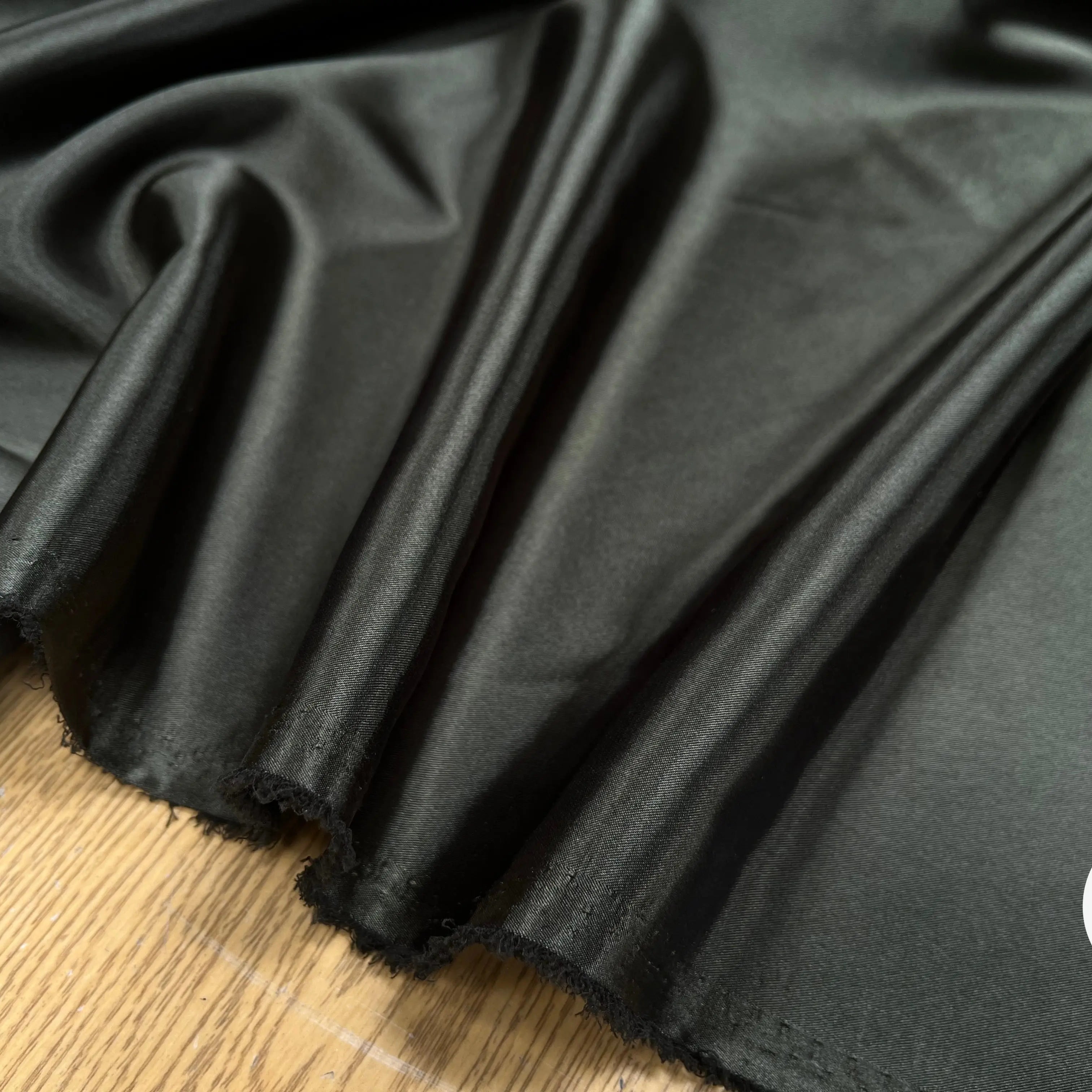 SATIN FLUIDE VERT OLIVE UN PEU STRETCH - My Little Coupon