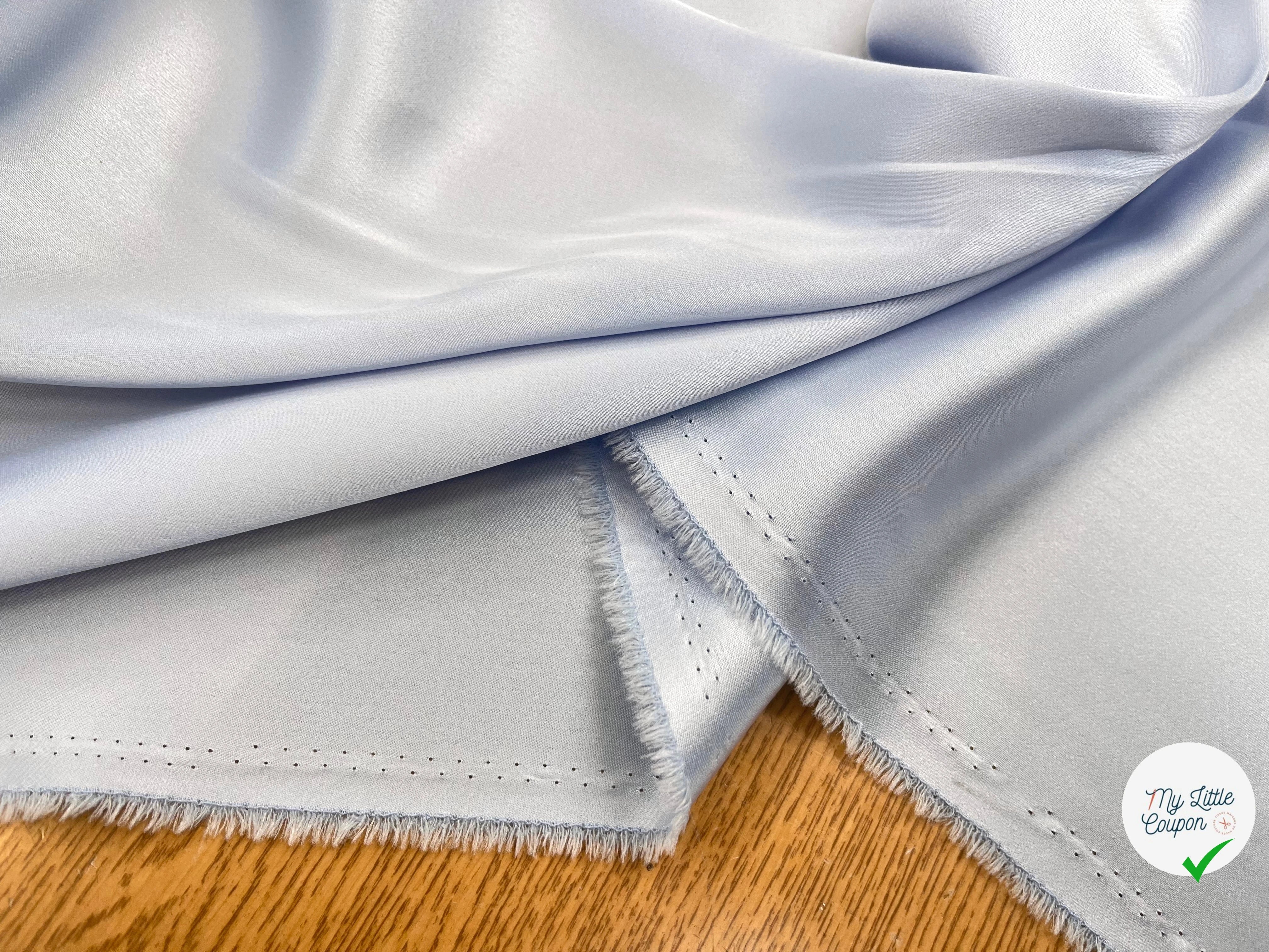 SATIN FROID ET FLUIDE POLYESTER 135CM ETHER - My Little Coupon