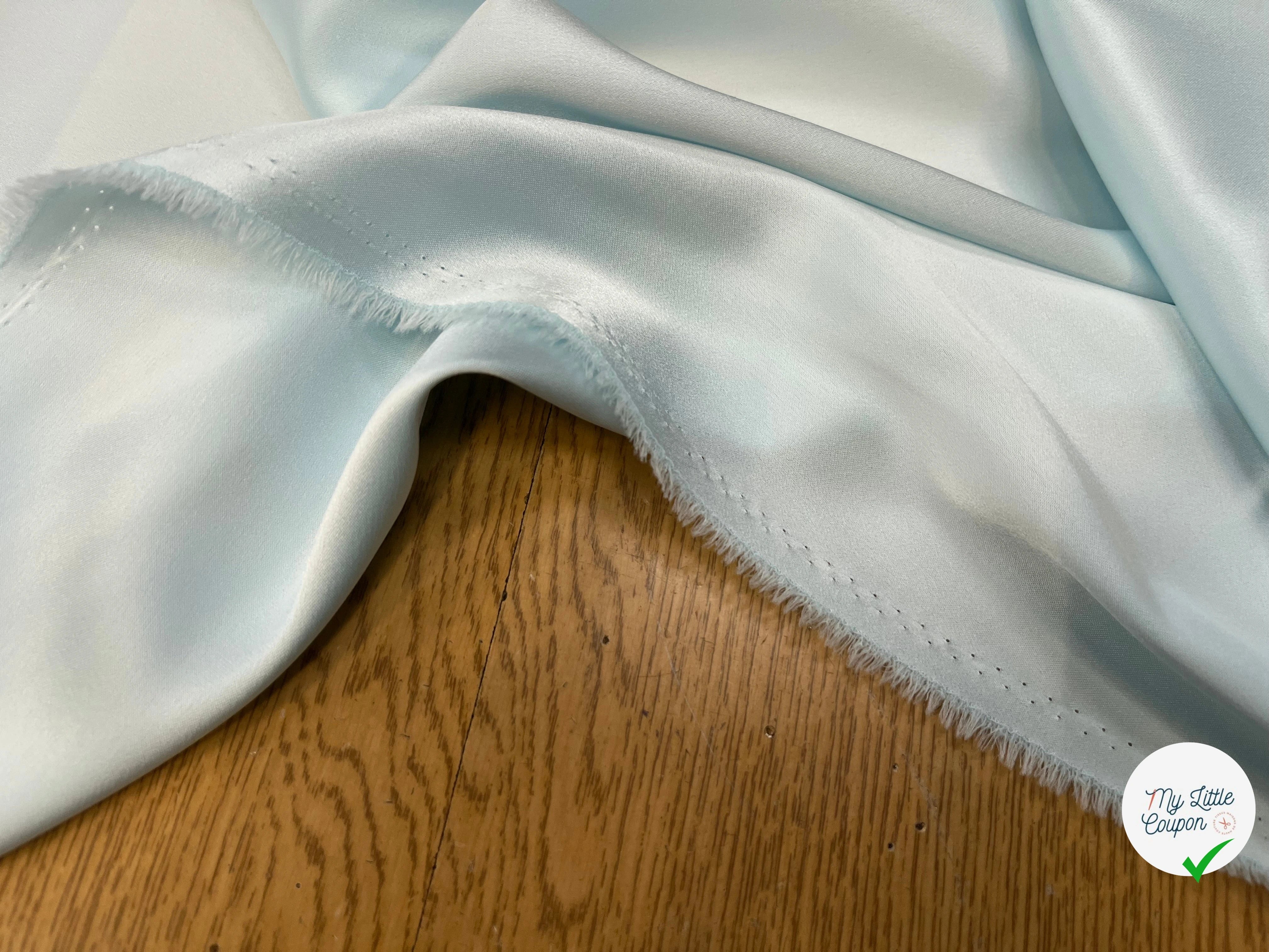 SATIN FROIDE ET FLUIDE 135CM ICEBERG - My Little Coupon