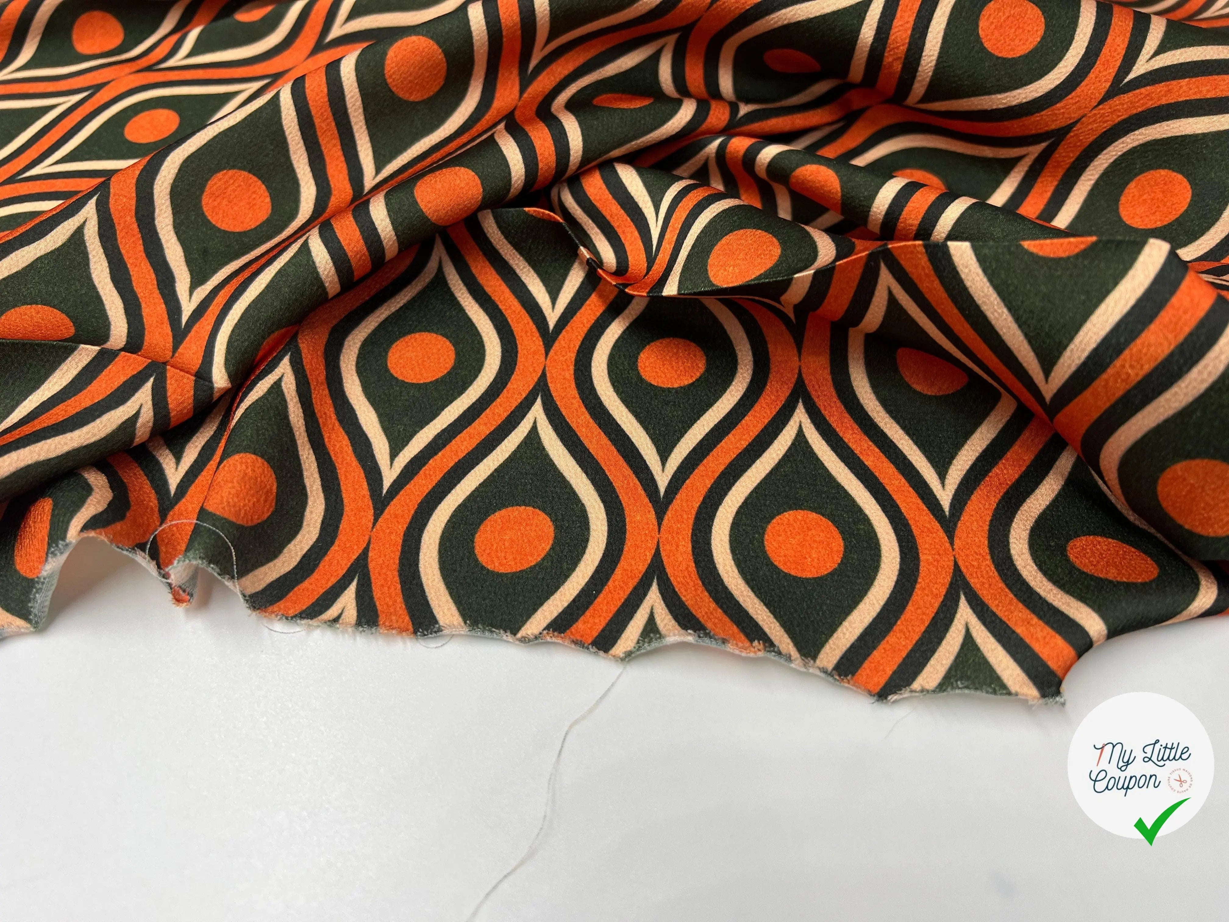 SATIN IMPRIMÉ PEAU D'ANGE POP ATTITUDE - My Little Coupon - tissu - coudre