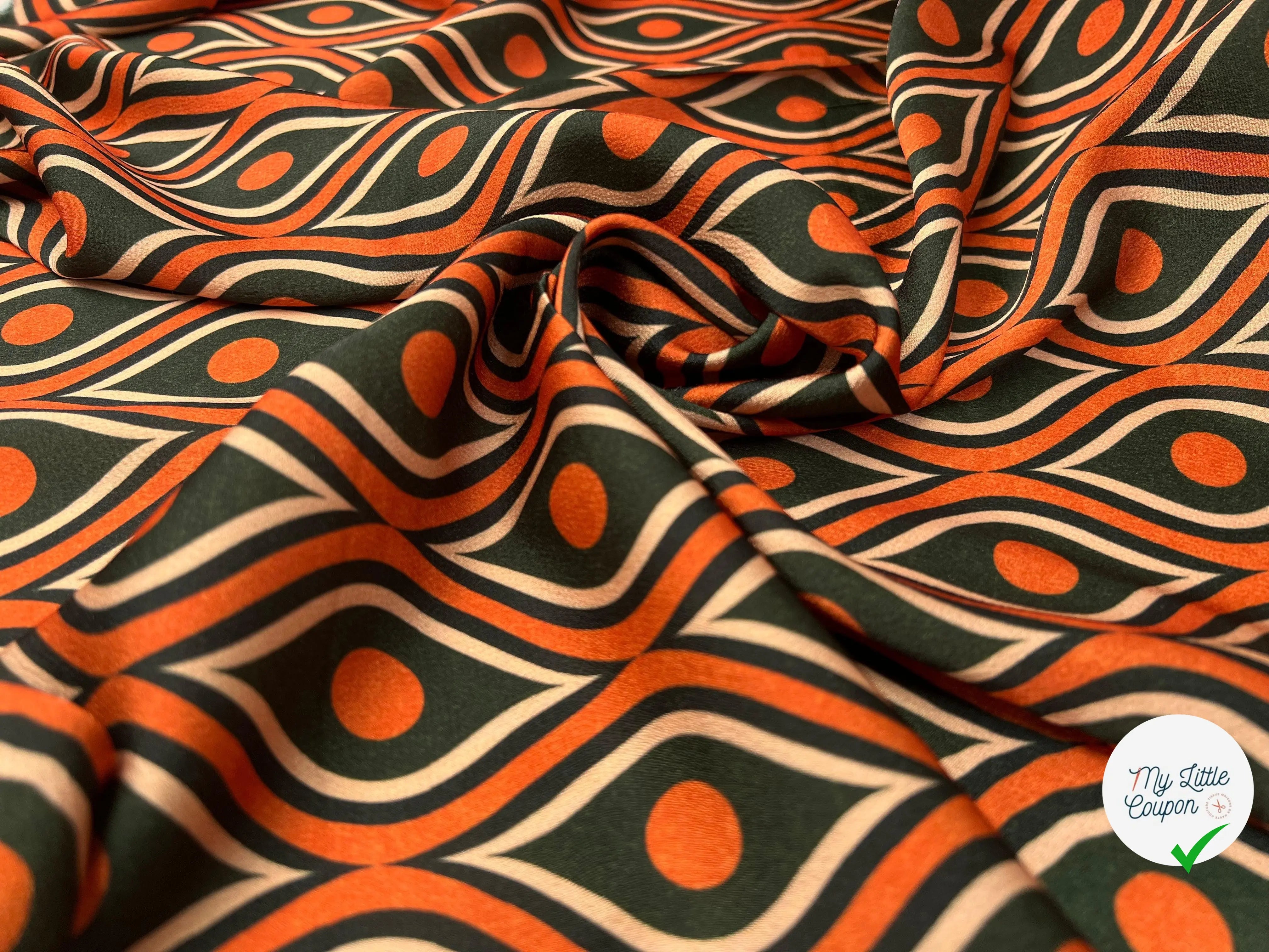 SATIN IMPRIMÉ PEAU D'ANGE POP ATTITUDE - My Little Coupon - tissu - coudre