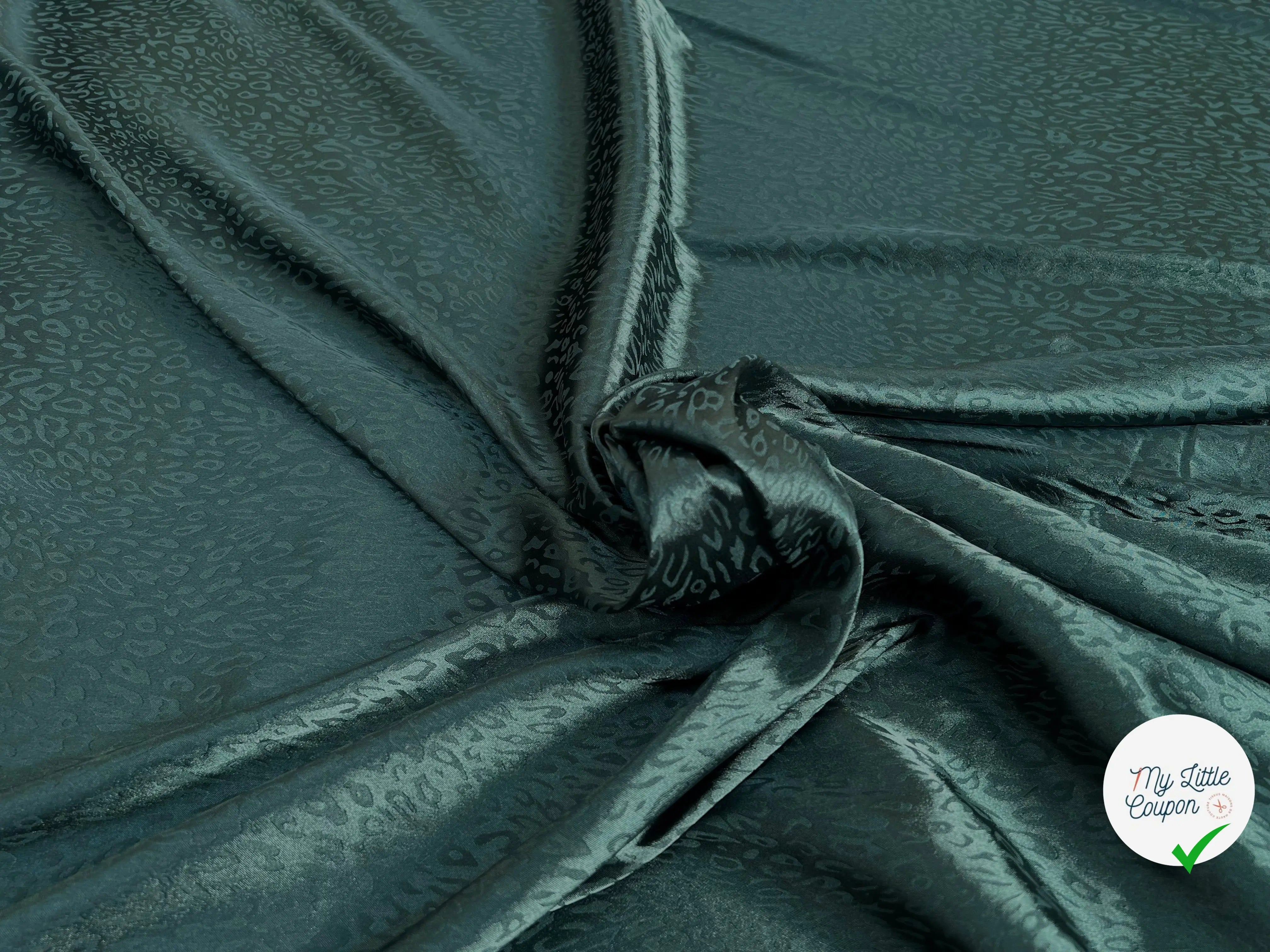 SATIN JACQUARD LÉOPARD VERT FORET - My Little Coupon