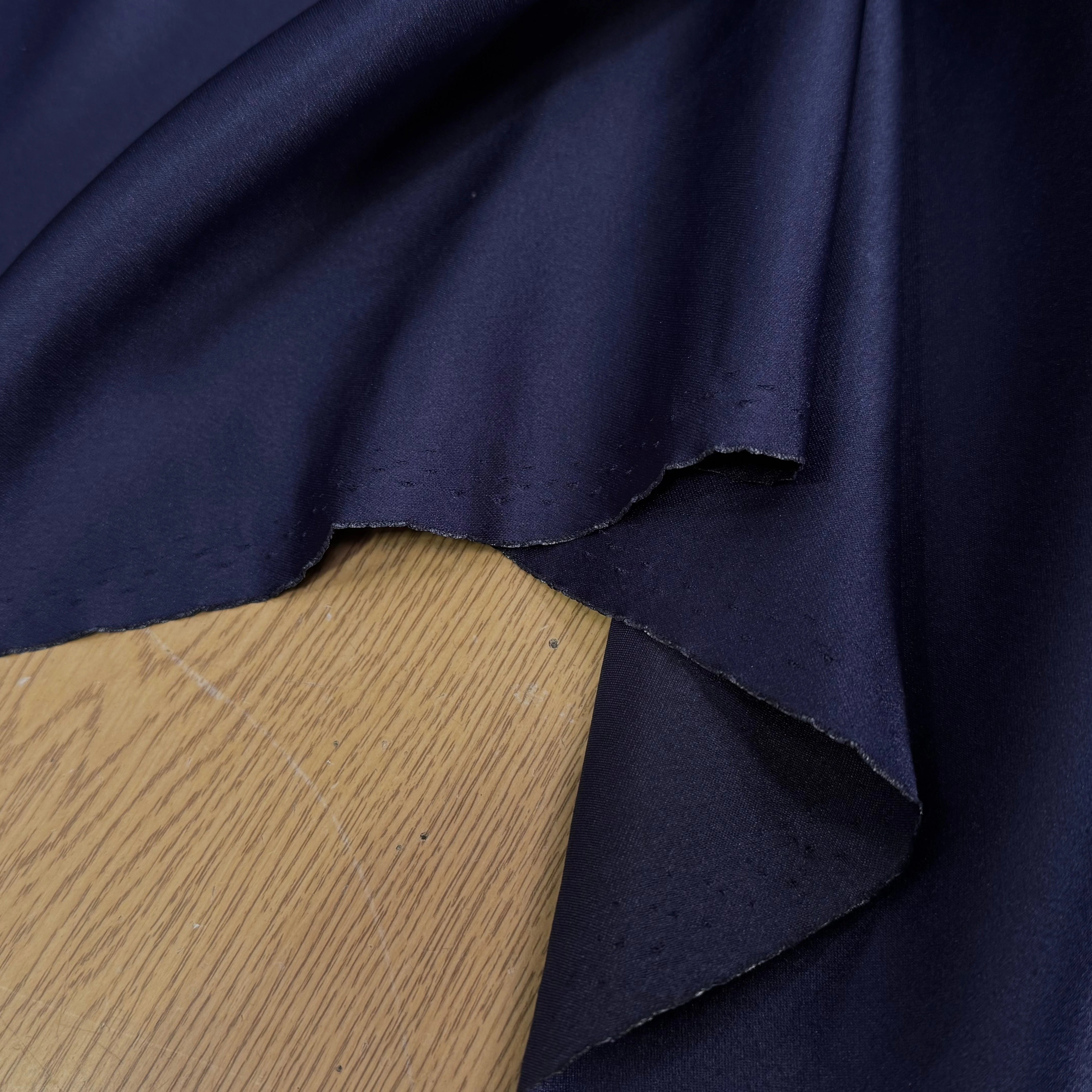 SATIN LOURD BELLE TENUE BLEU MARRINE - My Little Coupon