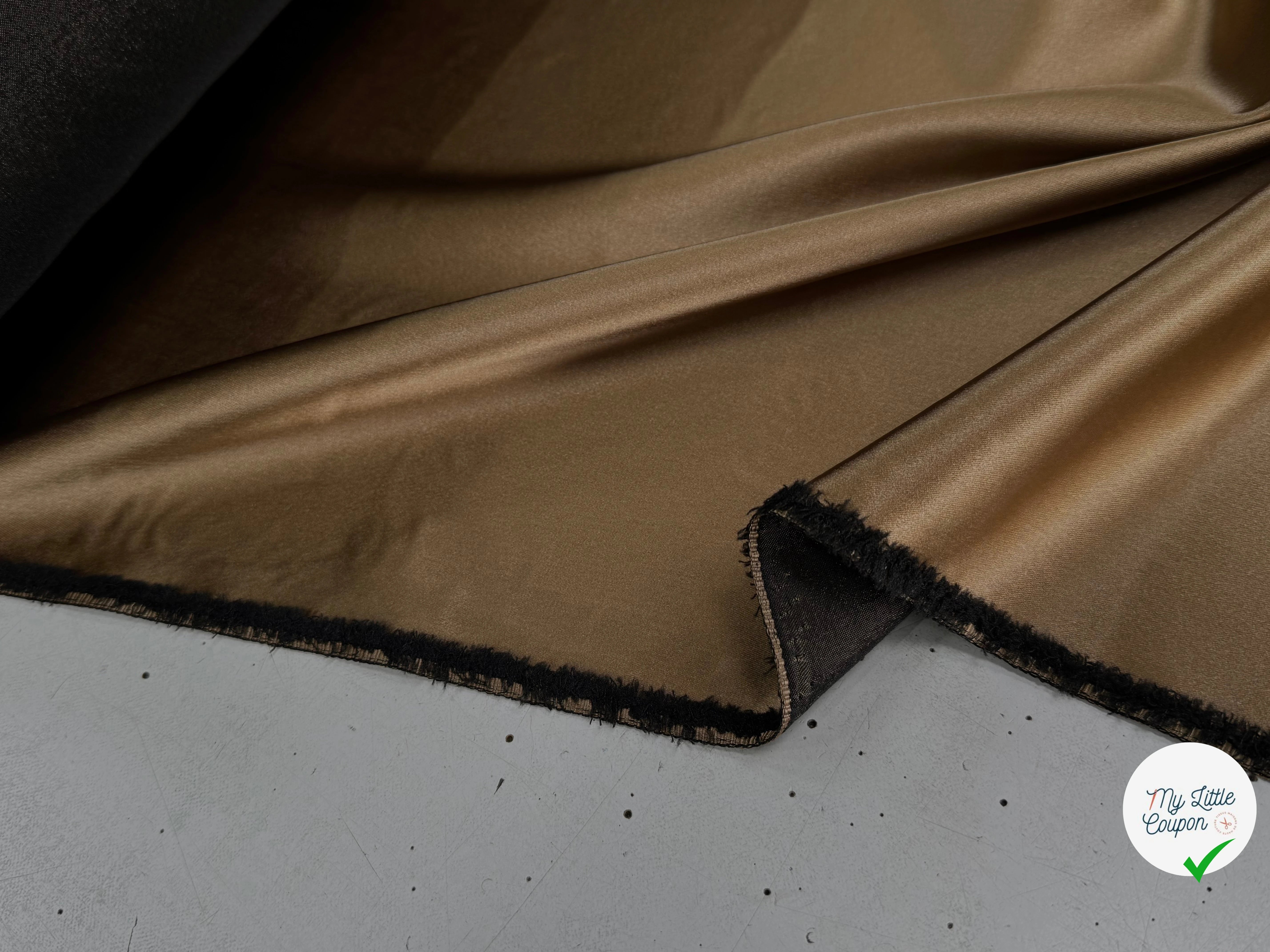 SATIN LOURD EXTRÈMEMENT DOUX TENUE LOURDE MARRON DORÉ - My Little Coupon