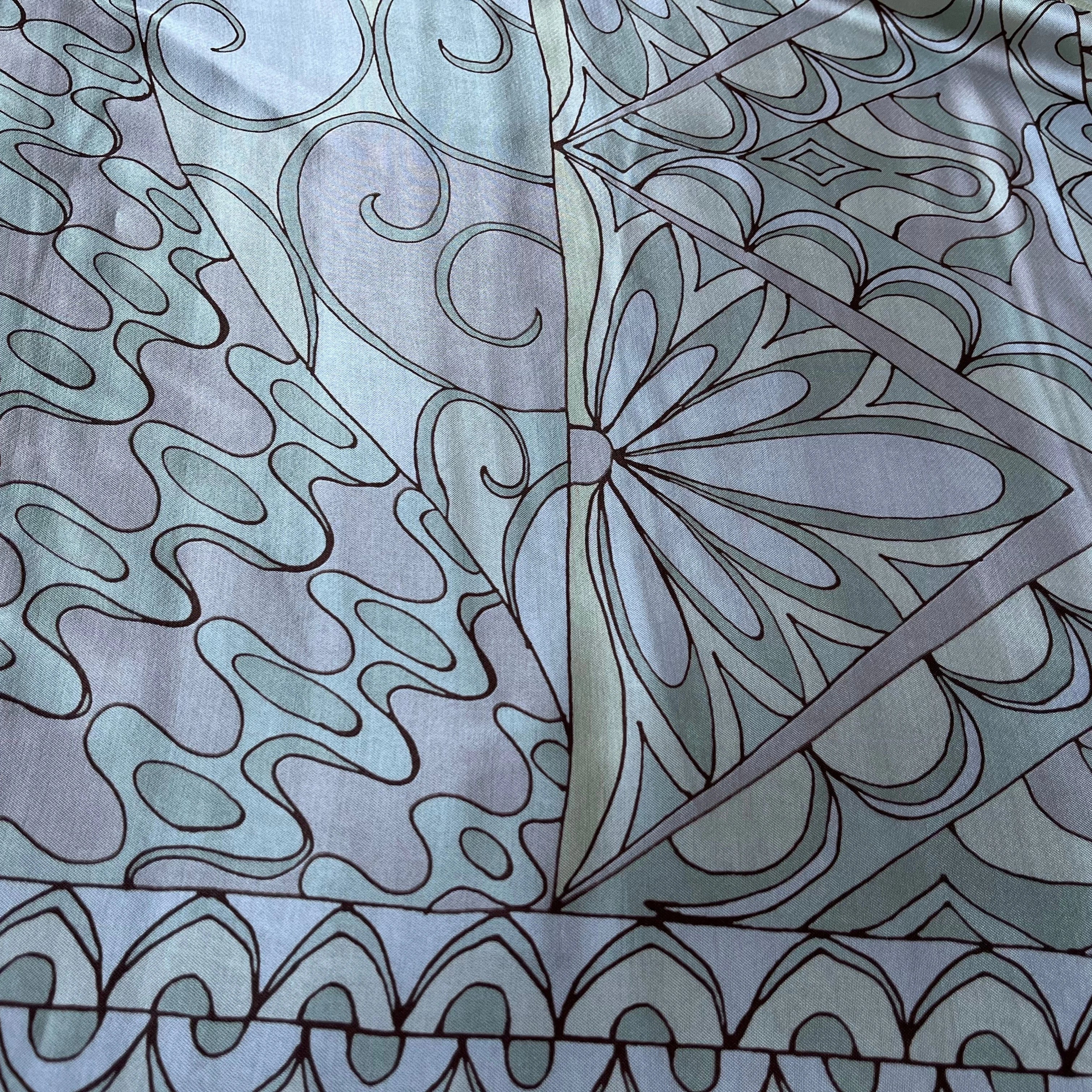 SATIN LOURD SERGÉEVISCOSE MOTIF FLEURS RECTANGLE&CUBE COULEURS KAKI BEIGE JAUNE - My Little Coupon