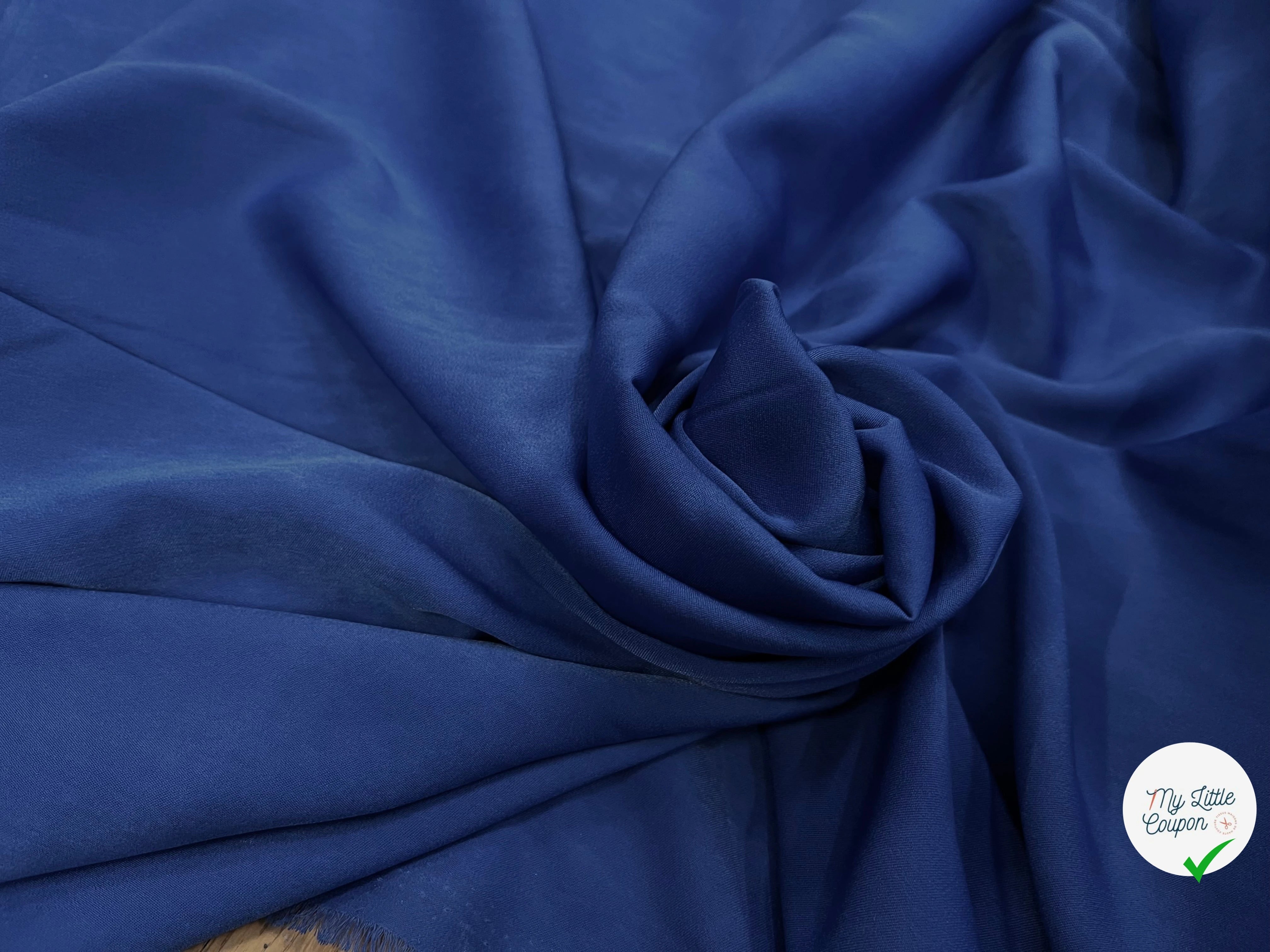 SATIN PEAU DE PÊCHE FLUIDE BLEU ROYAL - My Little Coupon