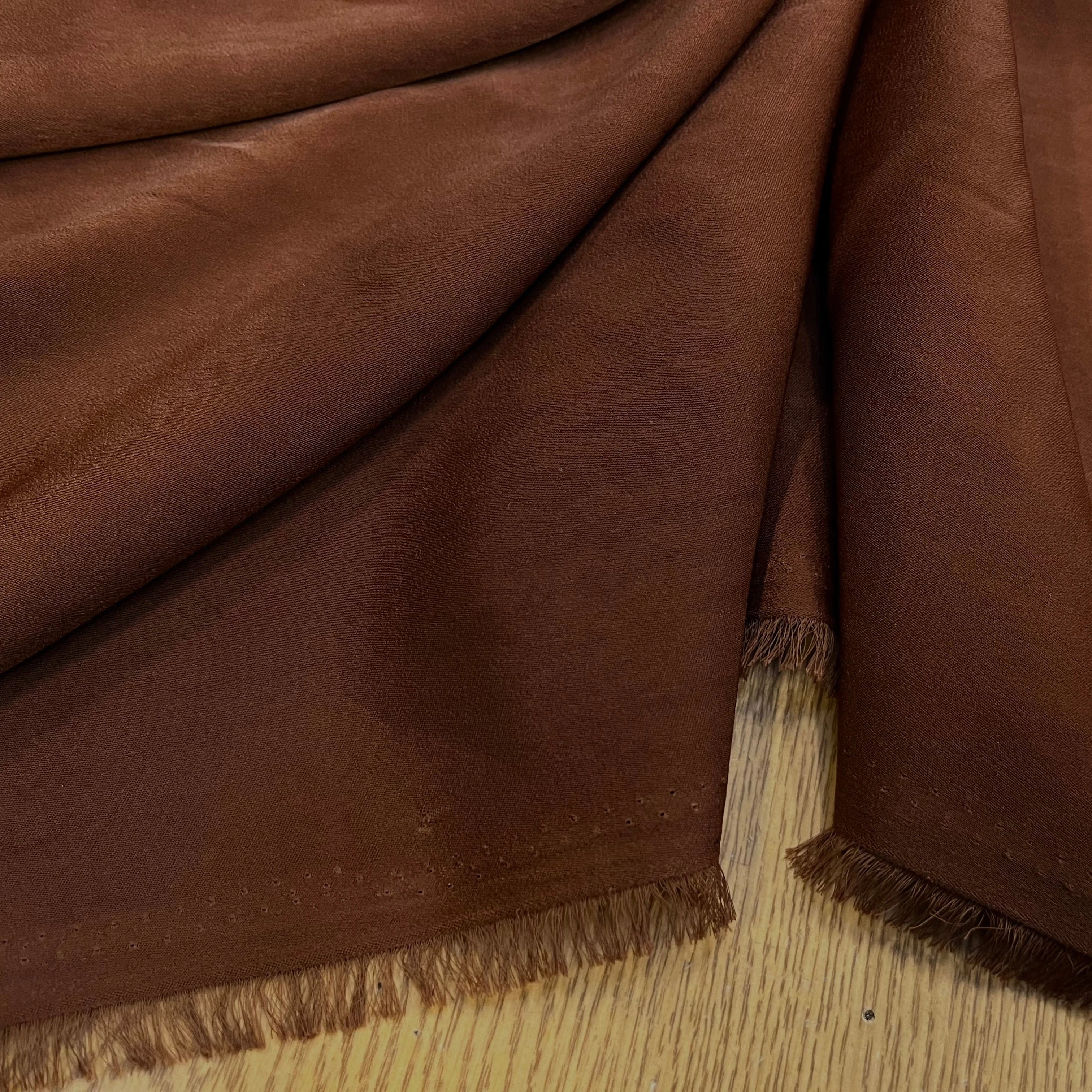 SATIN PEAU DE PÊCHE FLUIDE COGNAC - My Little Coupon