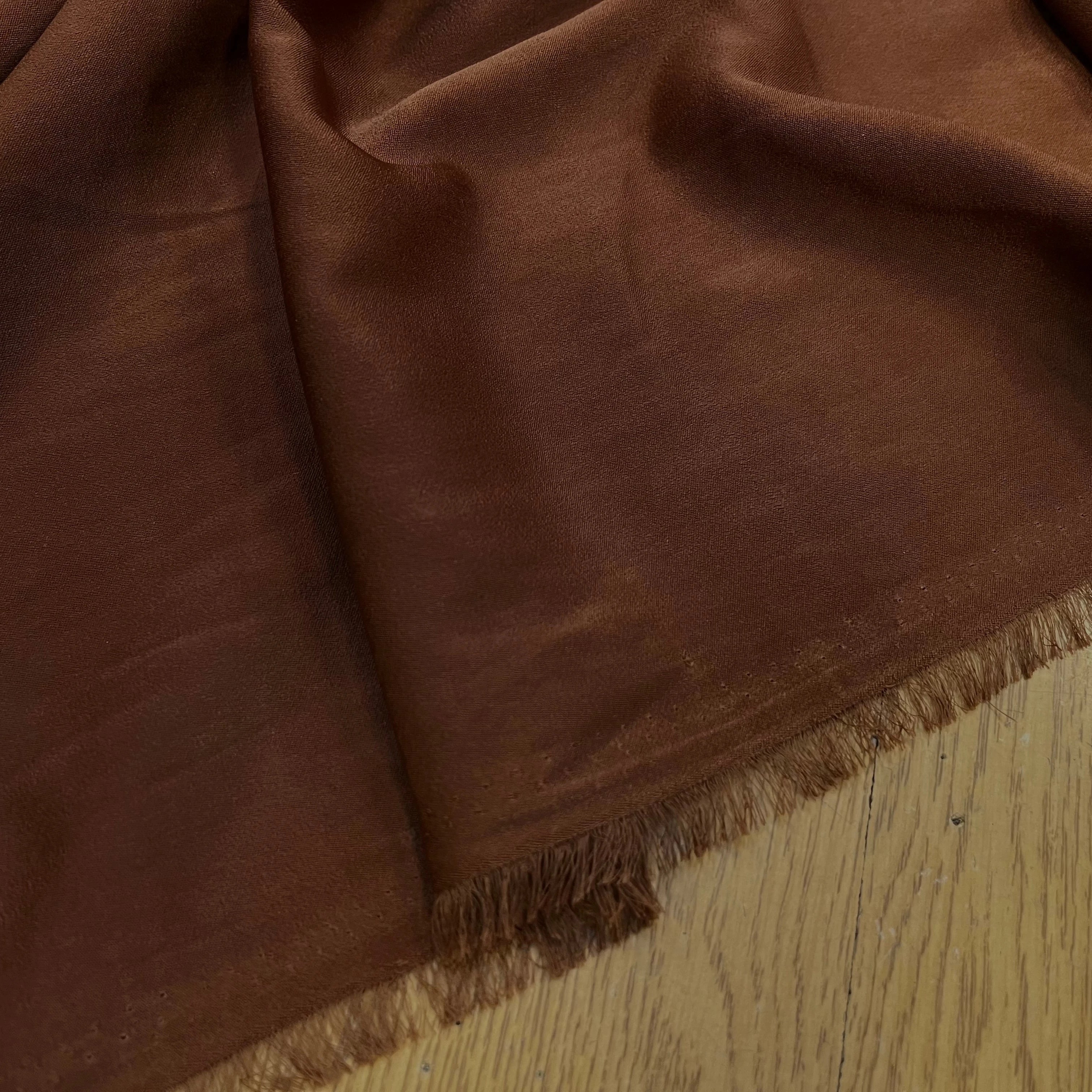 SATIN PEAU DE PÊCHE FLUIDE COGNAC - My Little Coupon