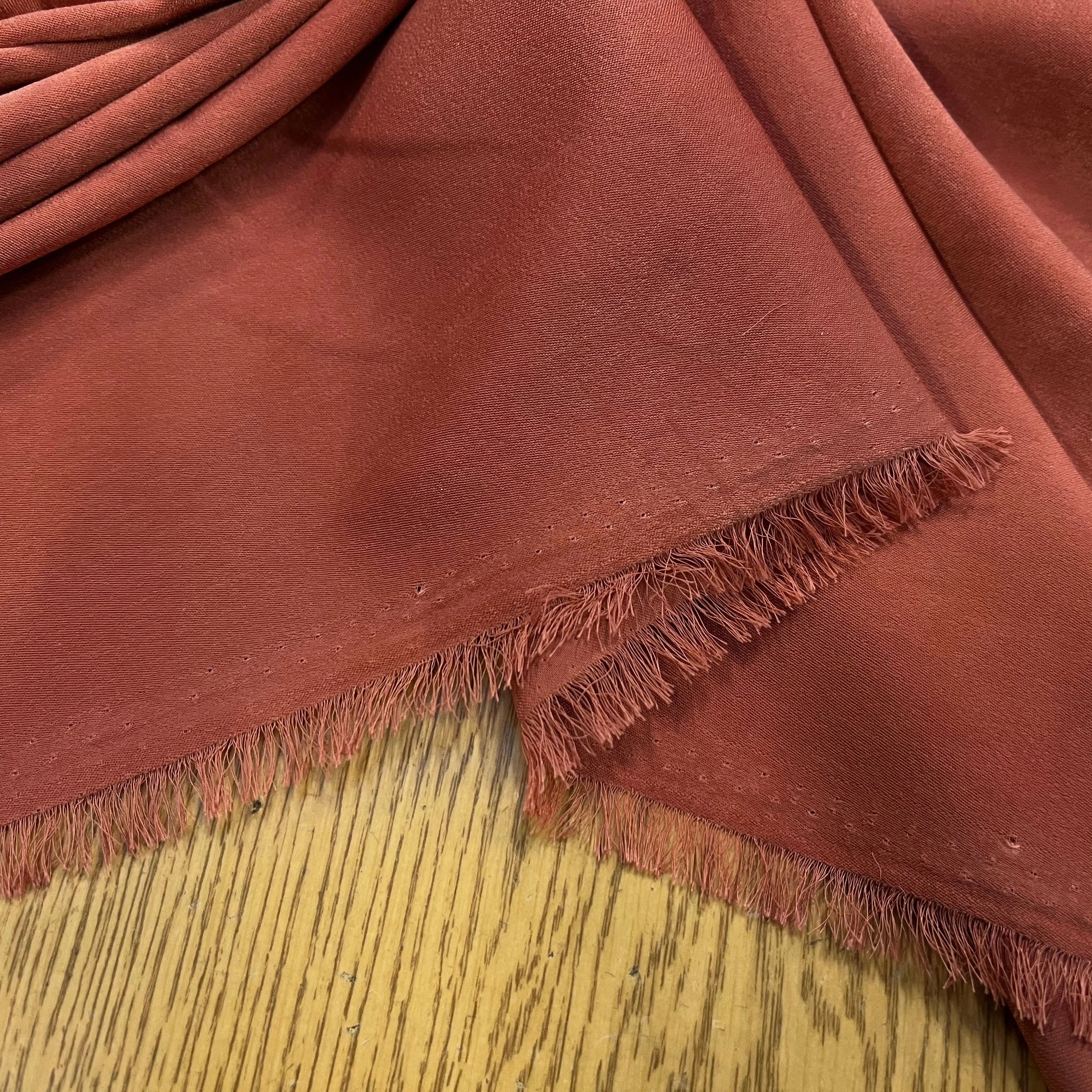 SATIN PEAU DE PÊCHE FLUIDE ROSE BOIS - My Little Coupon