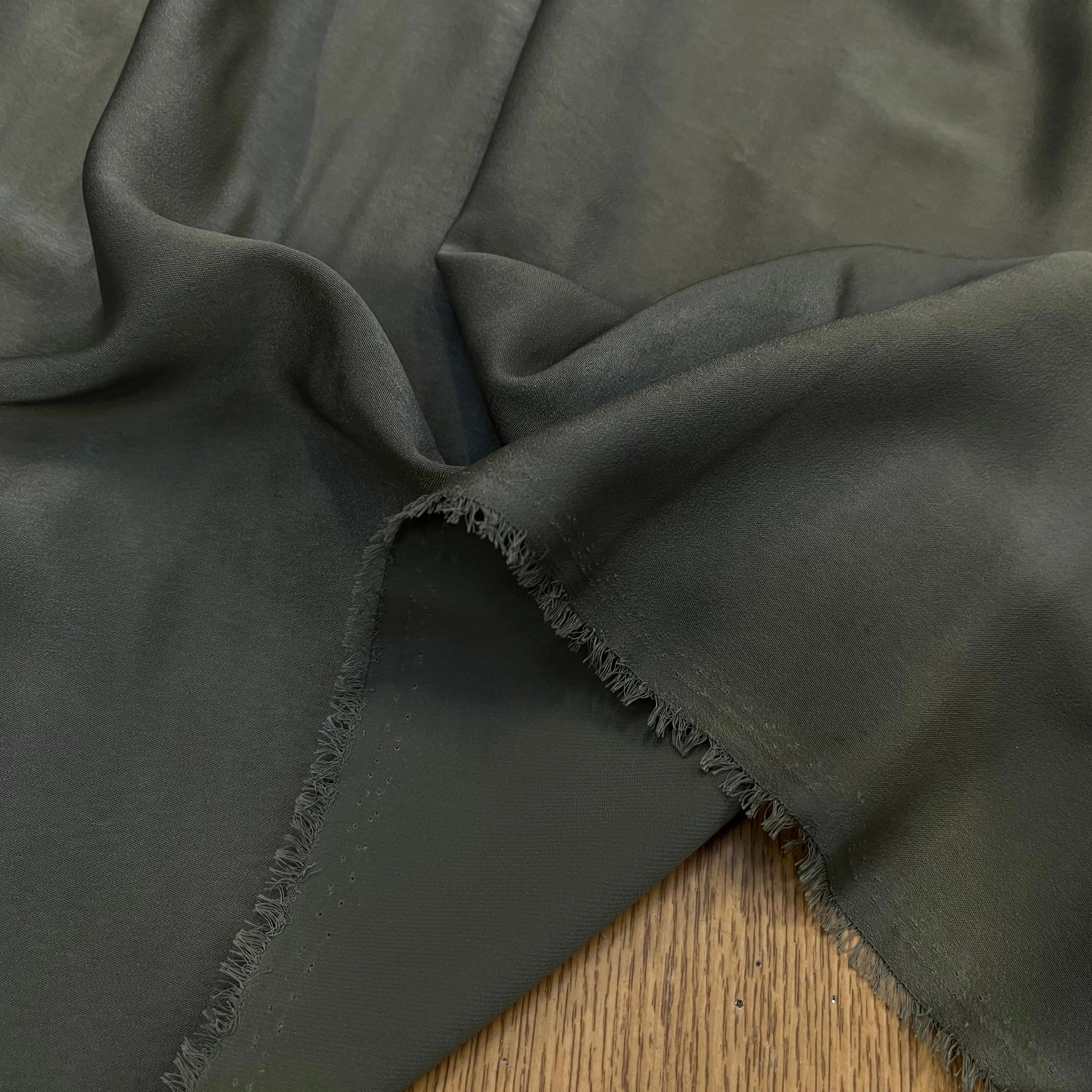 SATIN PEAU DE PÊCHE FLUIDE VERT KAKI - My Little Coupon