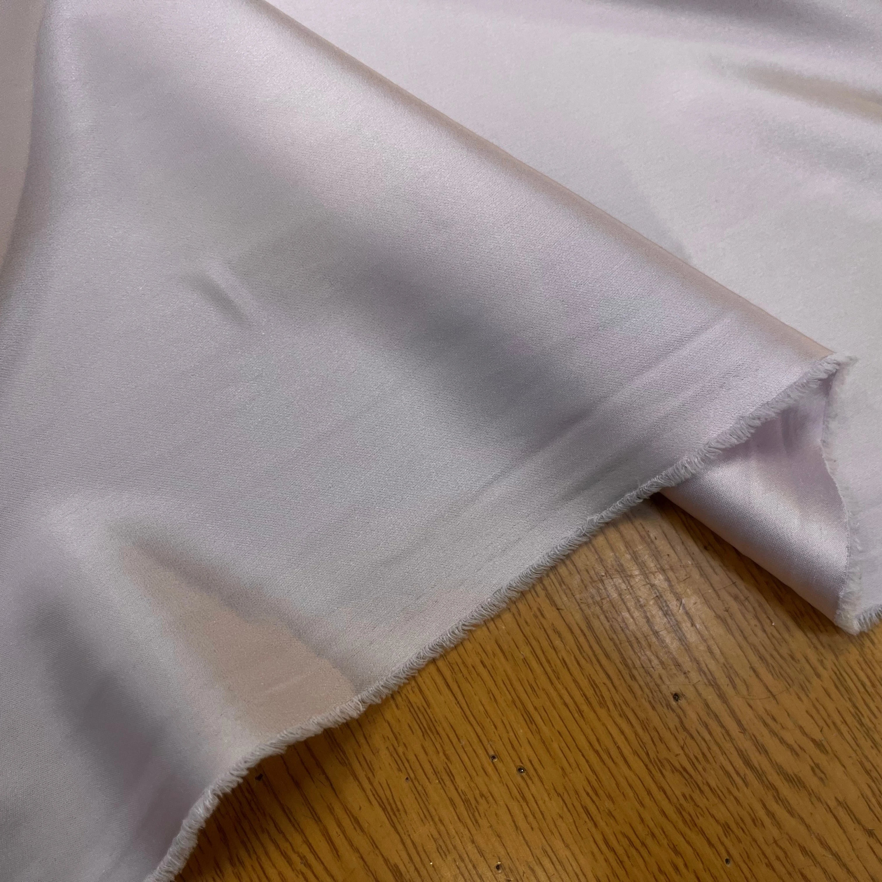 SATIN POLYESTER FLUIDE LIGHT MIST 130CM - My Little Coupon