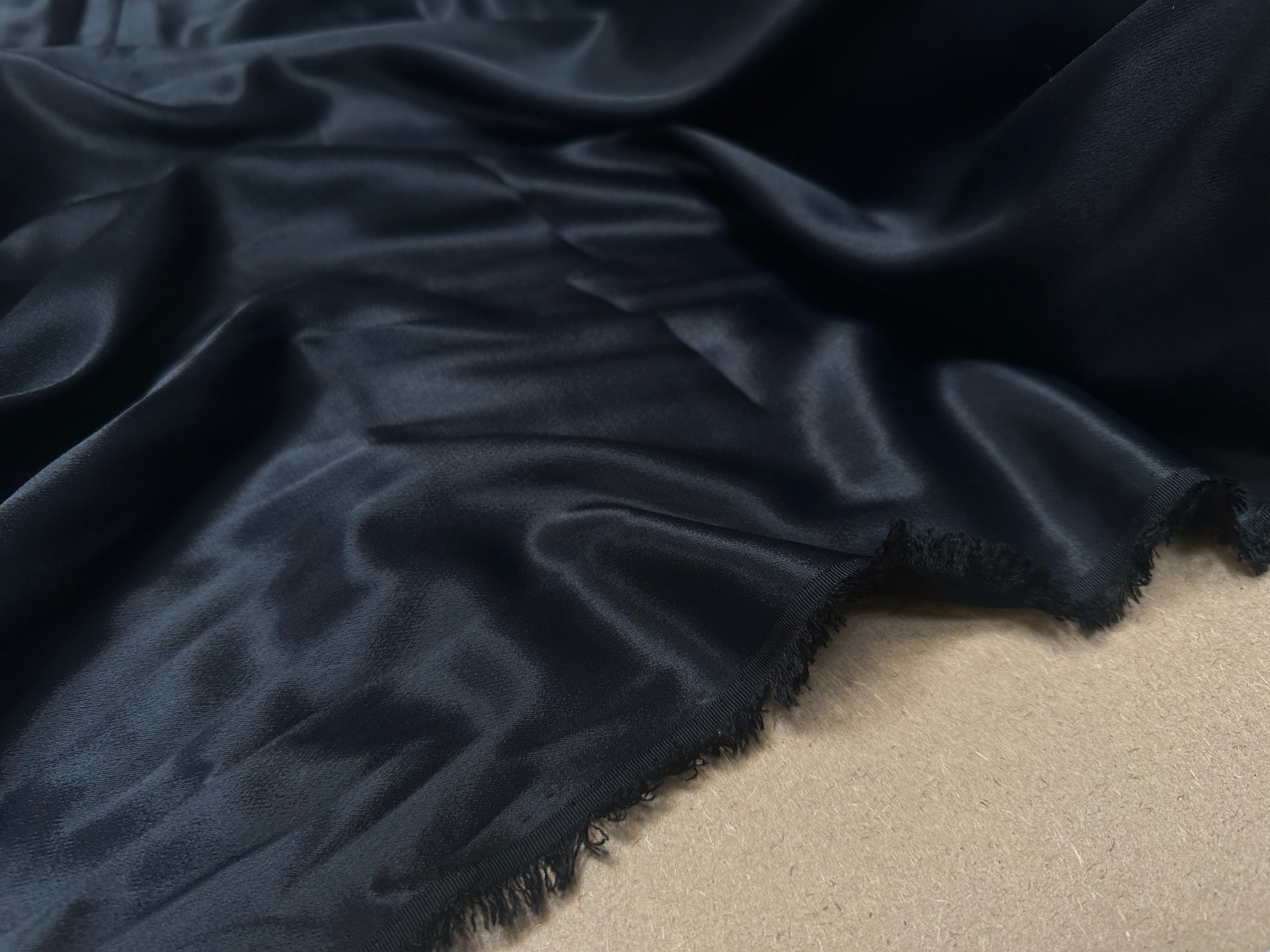 SATIN RICHE VISCOSE NOIR LEGEREMENT STRETCHÂ - My Little Coupon